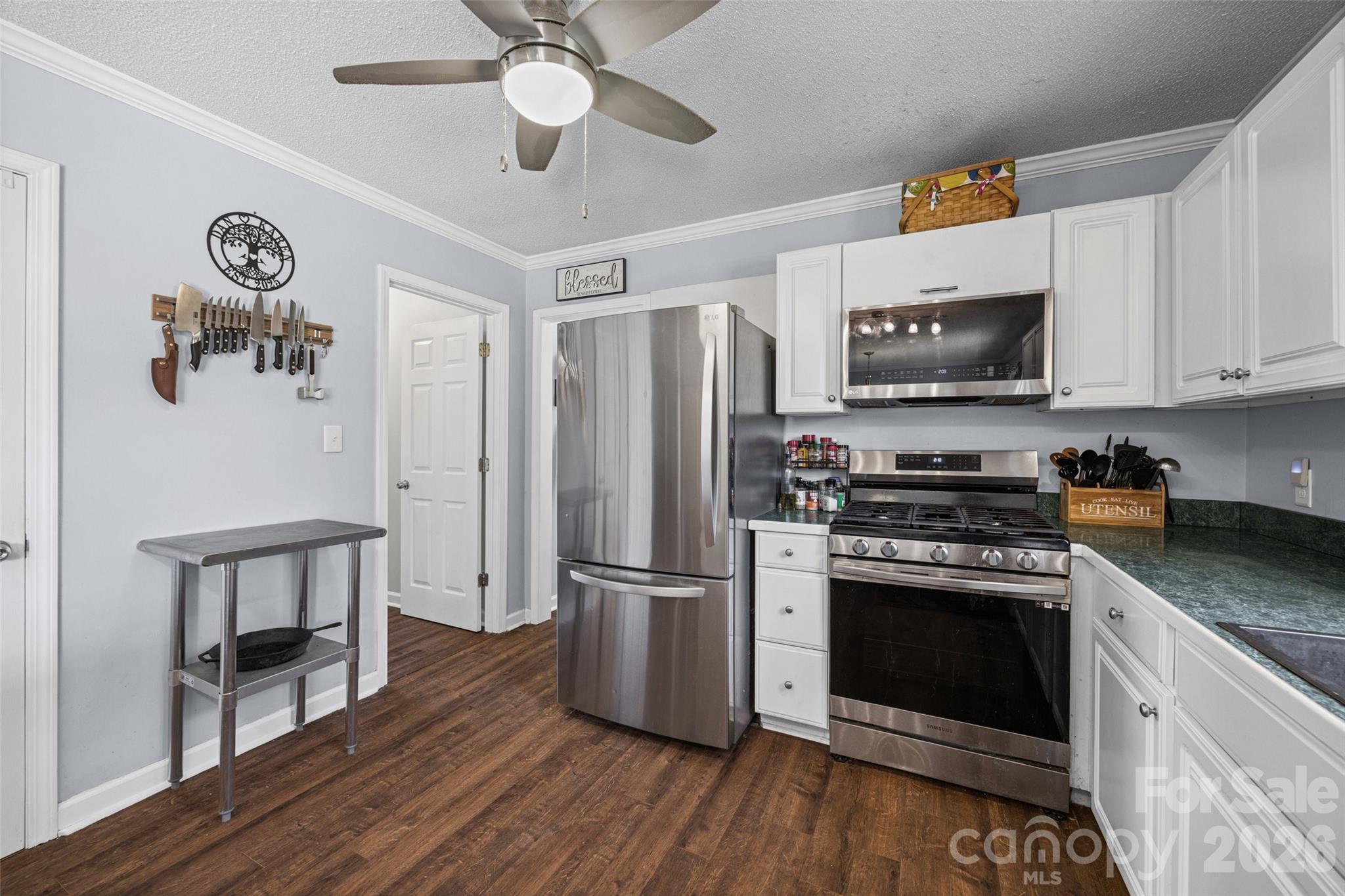 5240 Spring Glen — York