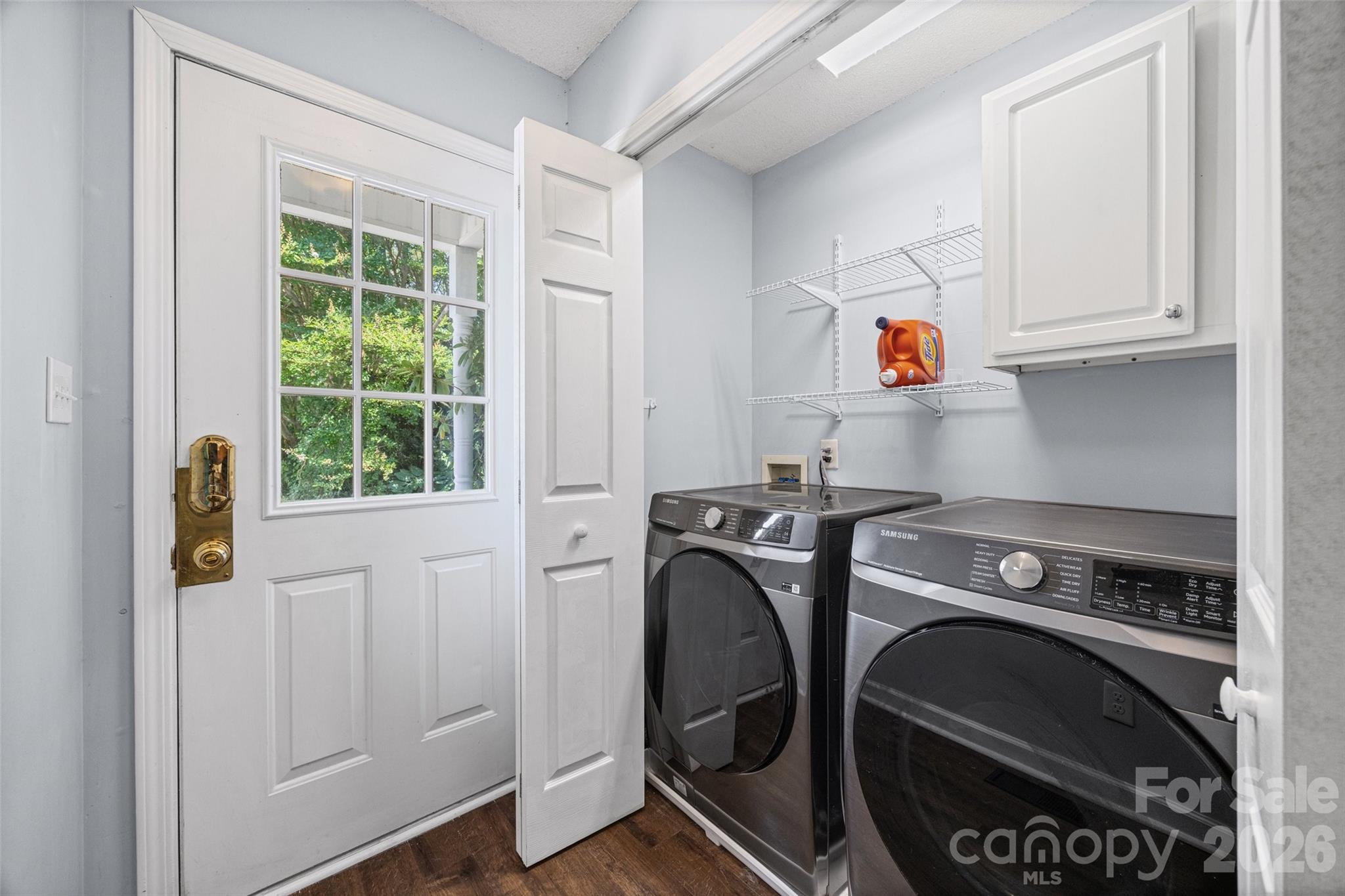 5240 Spring Glen — York