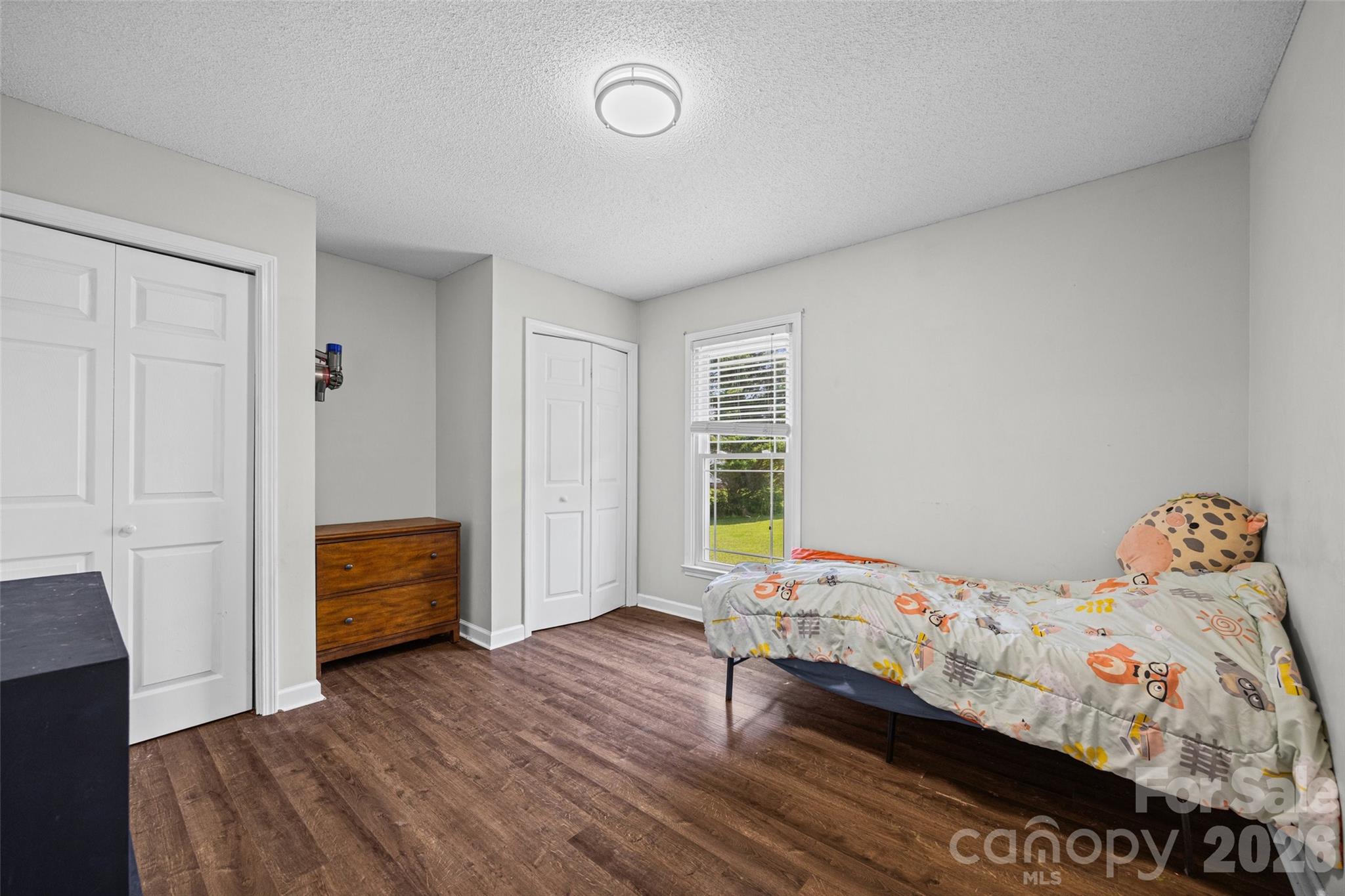 5240 Spring Glen — York