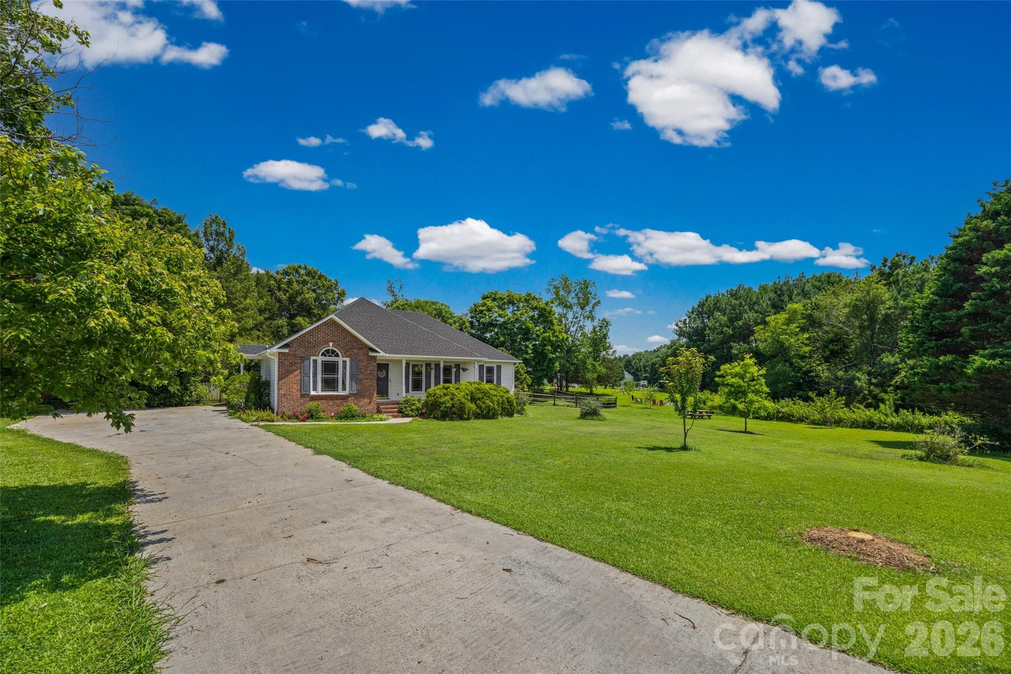 5240 Spring Glen — York