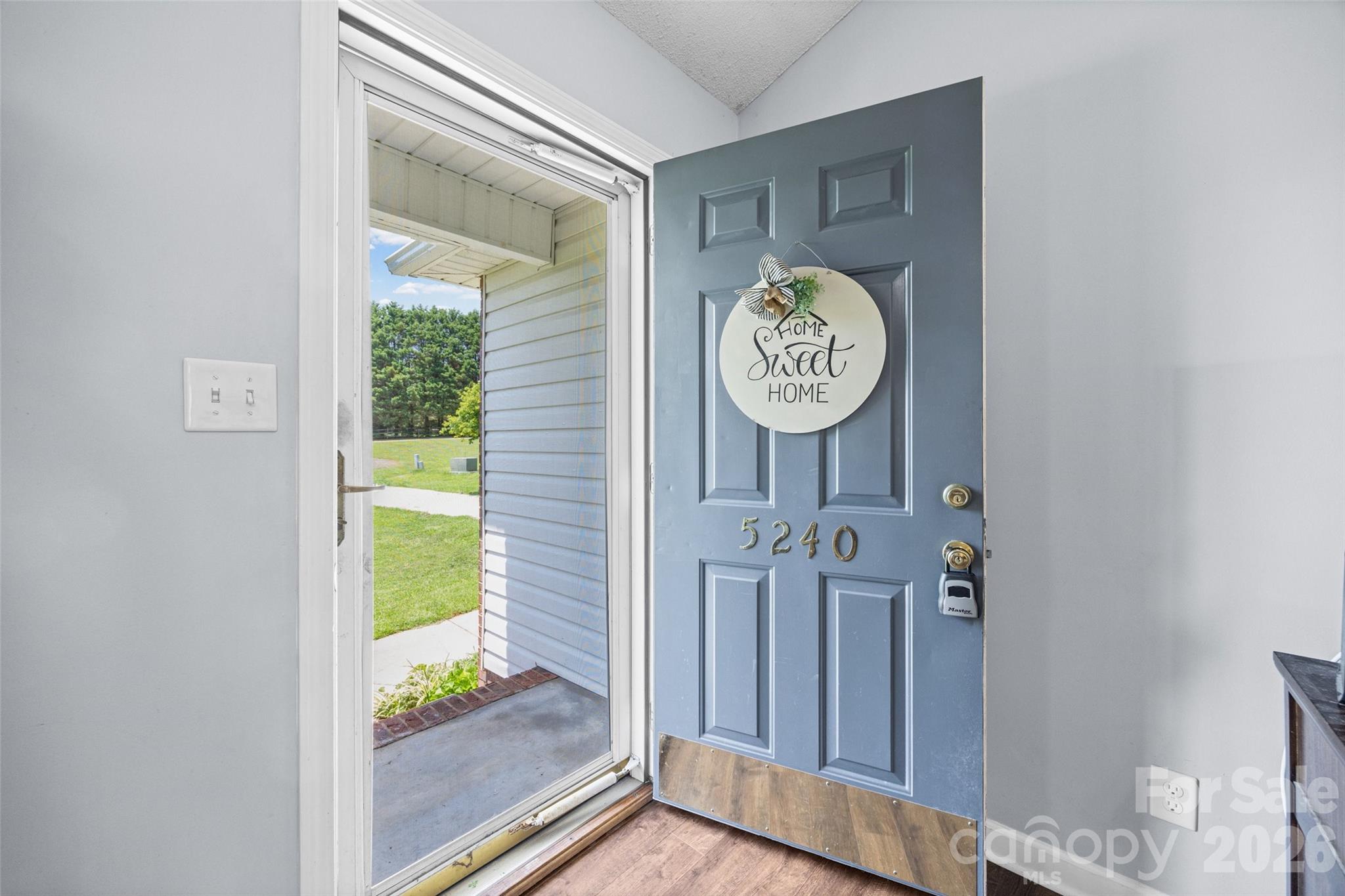5240 Spring Glen — York