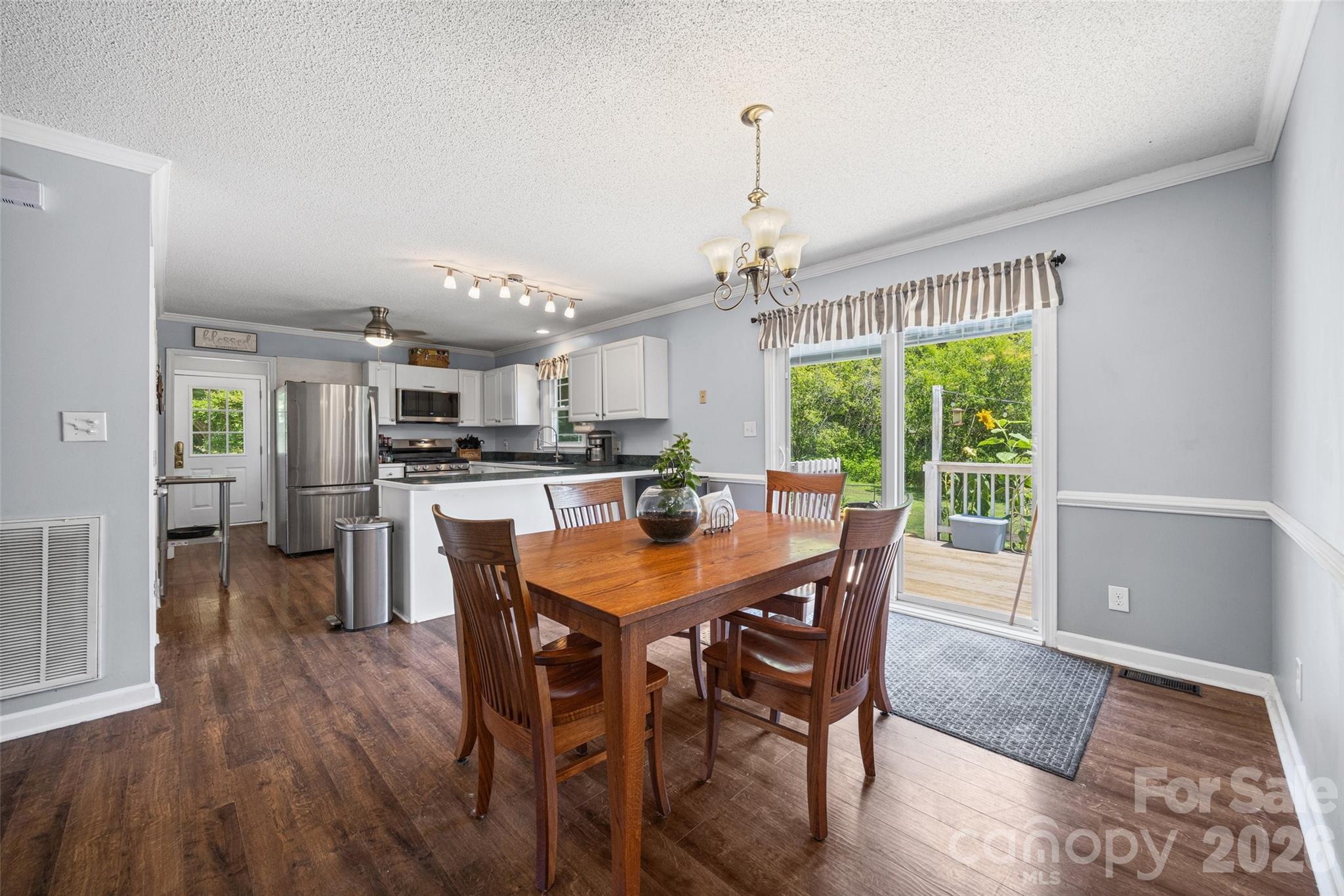5240 Spring Glen — York