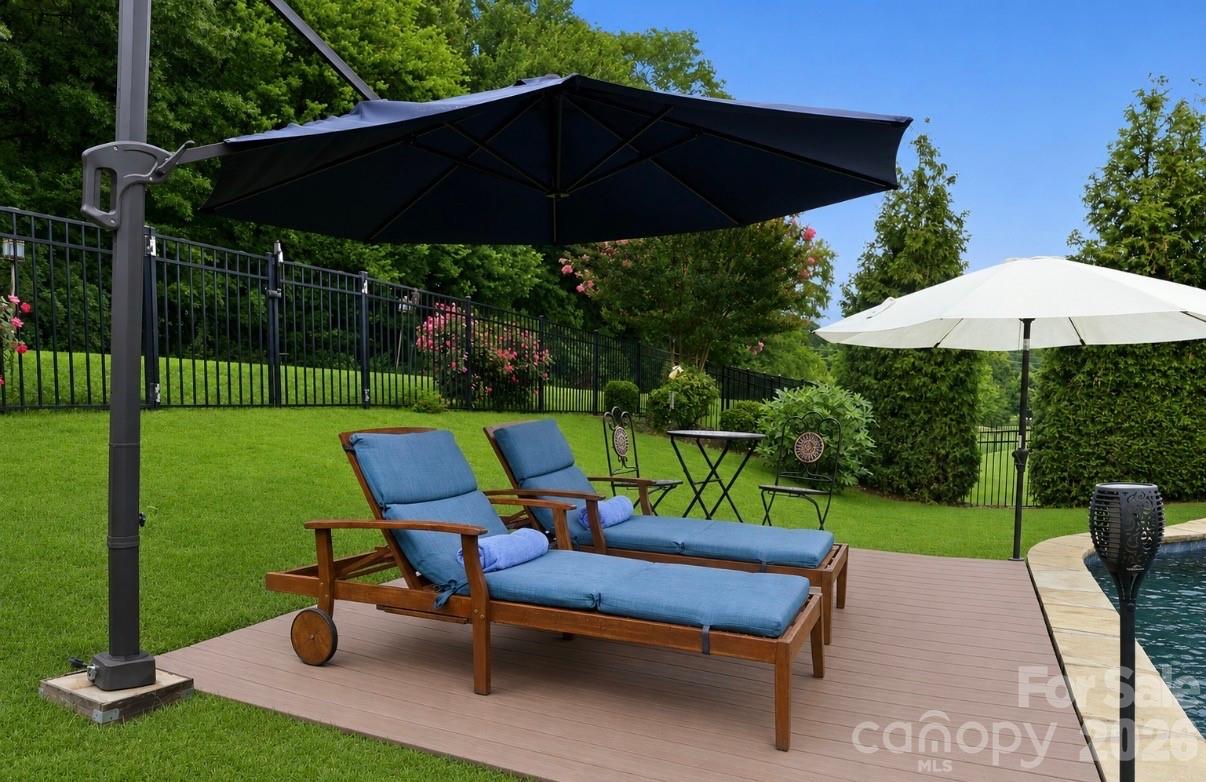 14336 Baytown Court — Huntersville