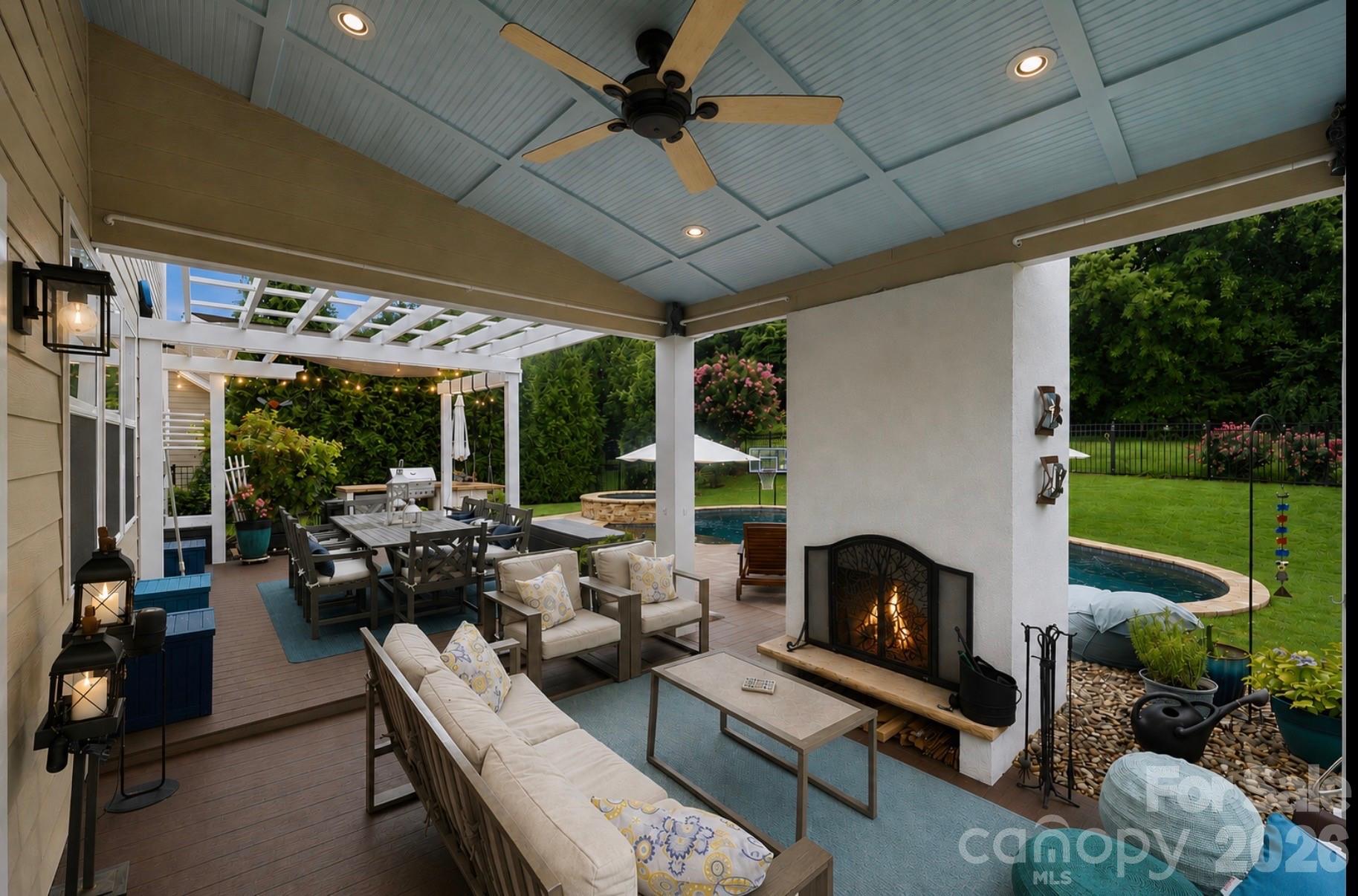 14336 Baytown Court — Huntersville