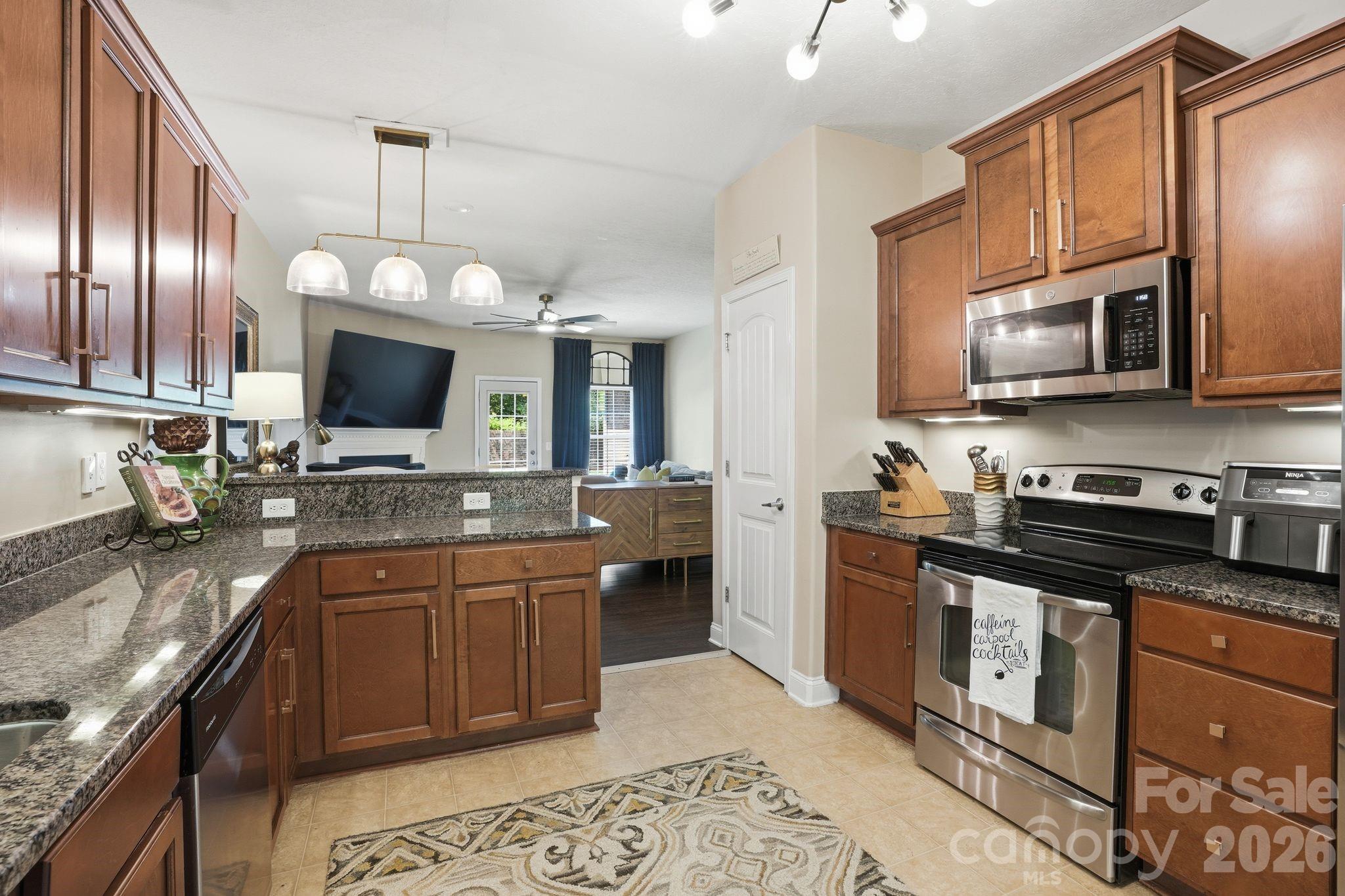 2509 Glyncastle Way — Gastonia