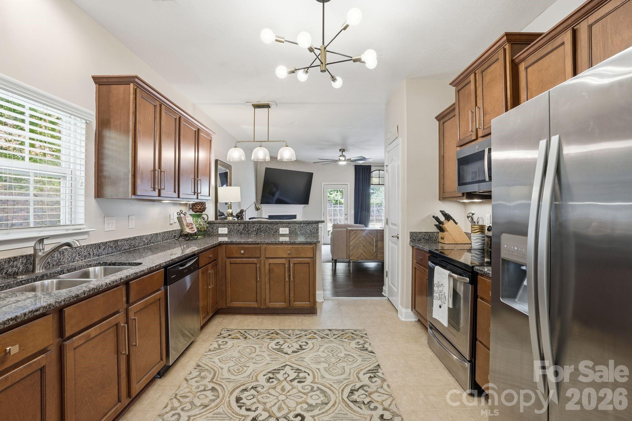 2509 Glyncastle Way — Gastonia