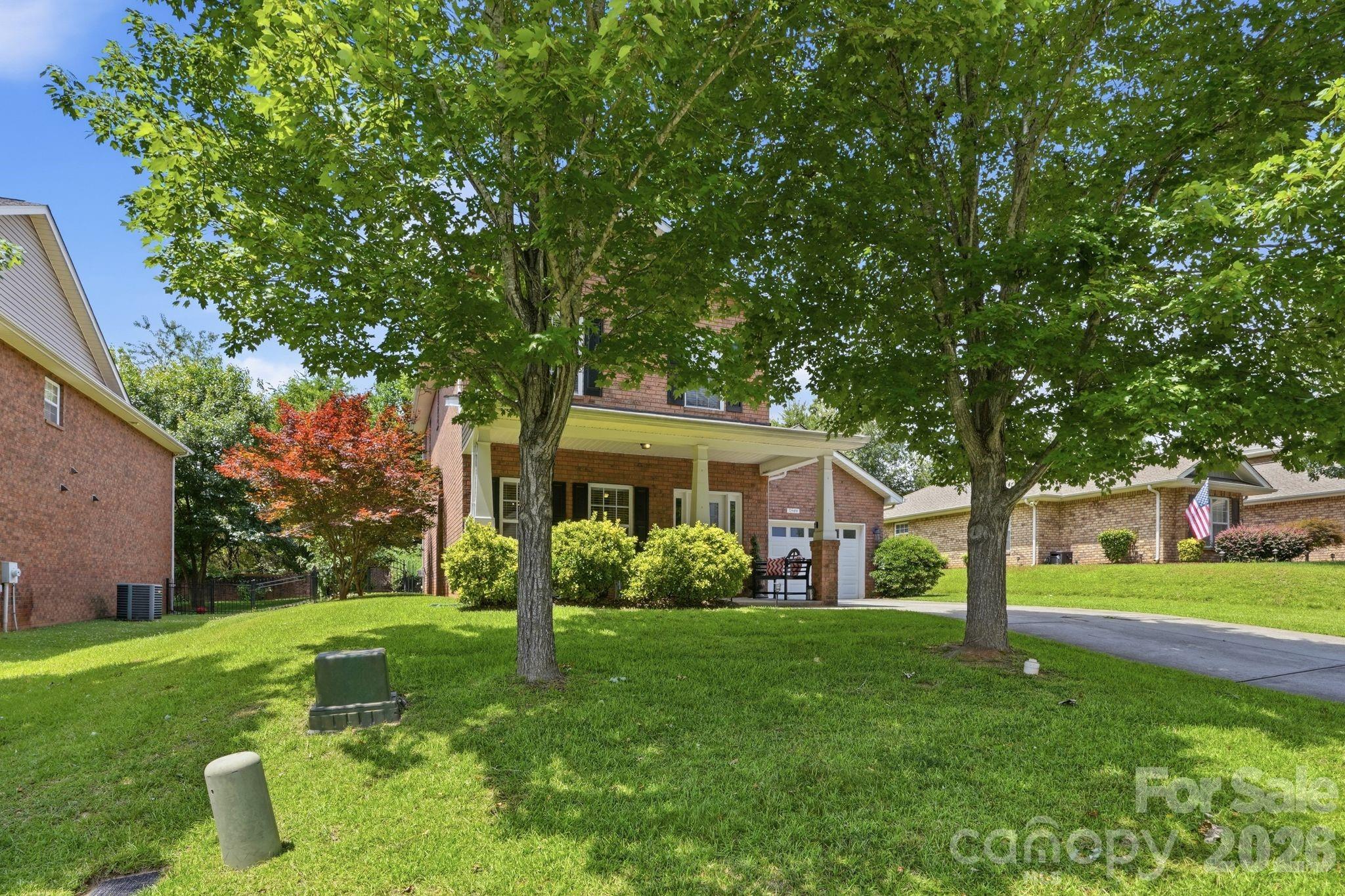 2509 Glyncastle Way — Gastonia