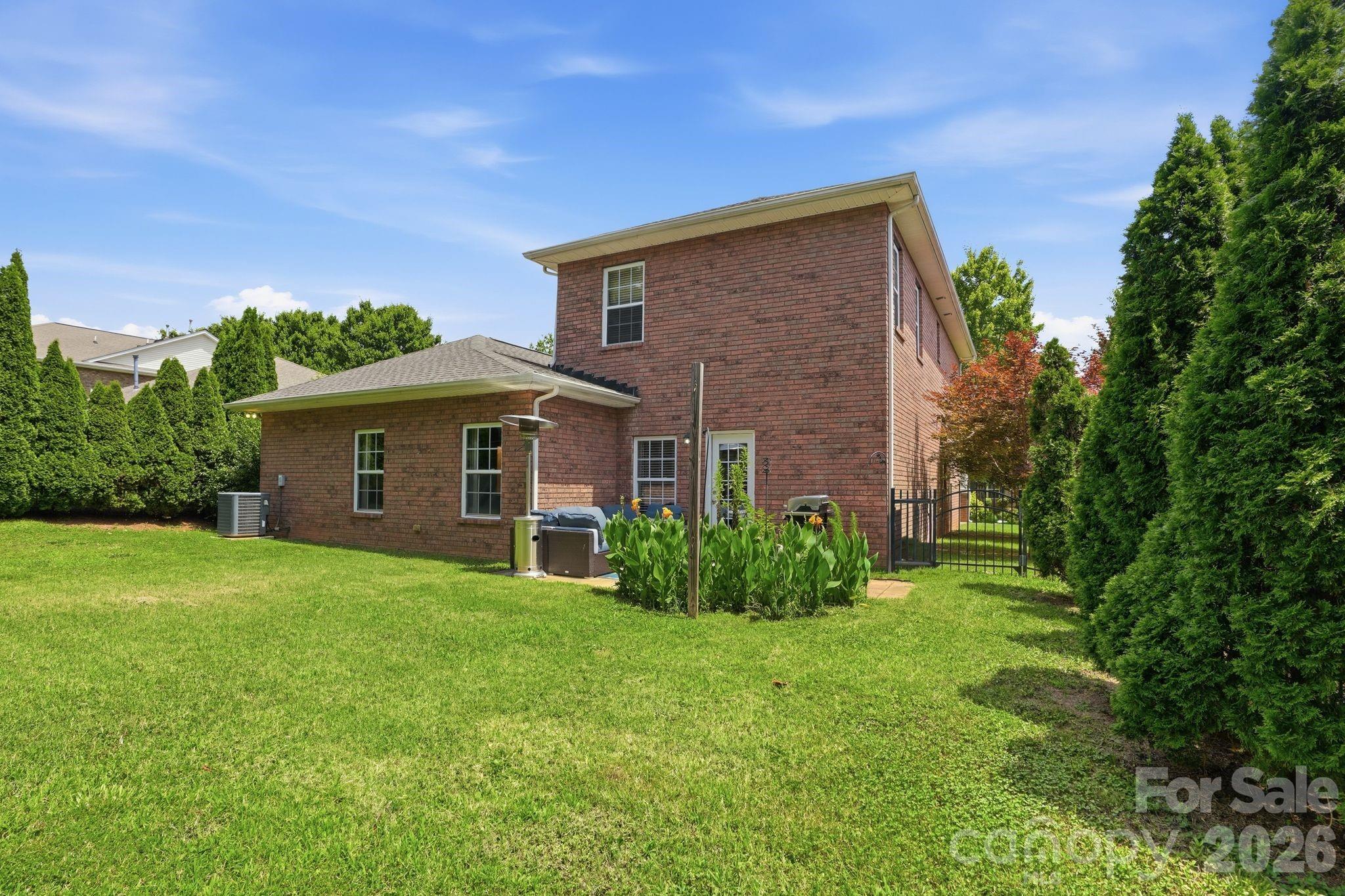 2509 Glyncastle Way — Gastonia