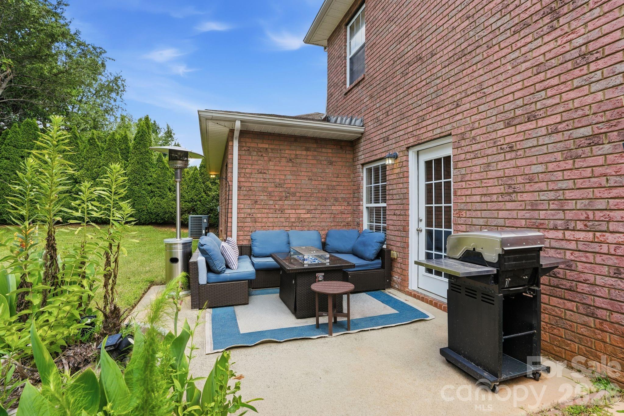 2509 Glyncastle Way — Gastonia