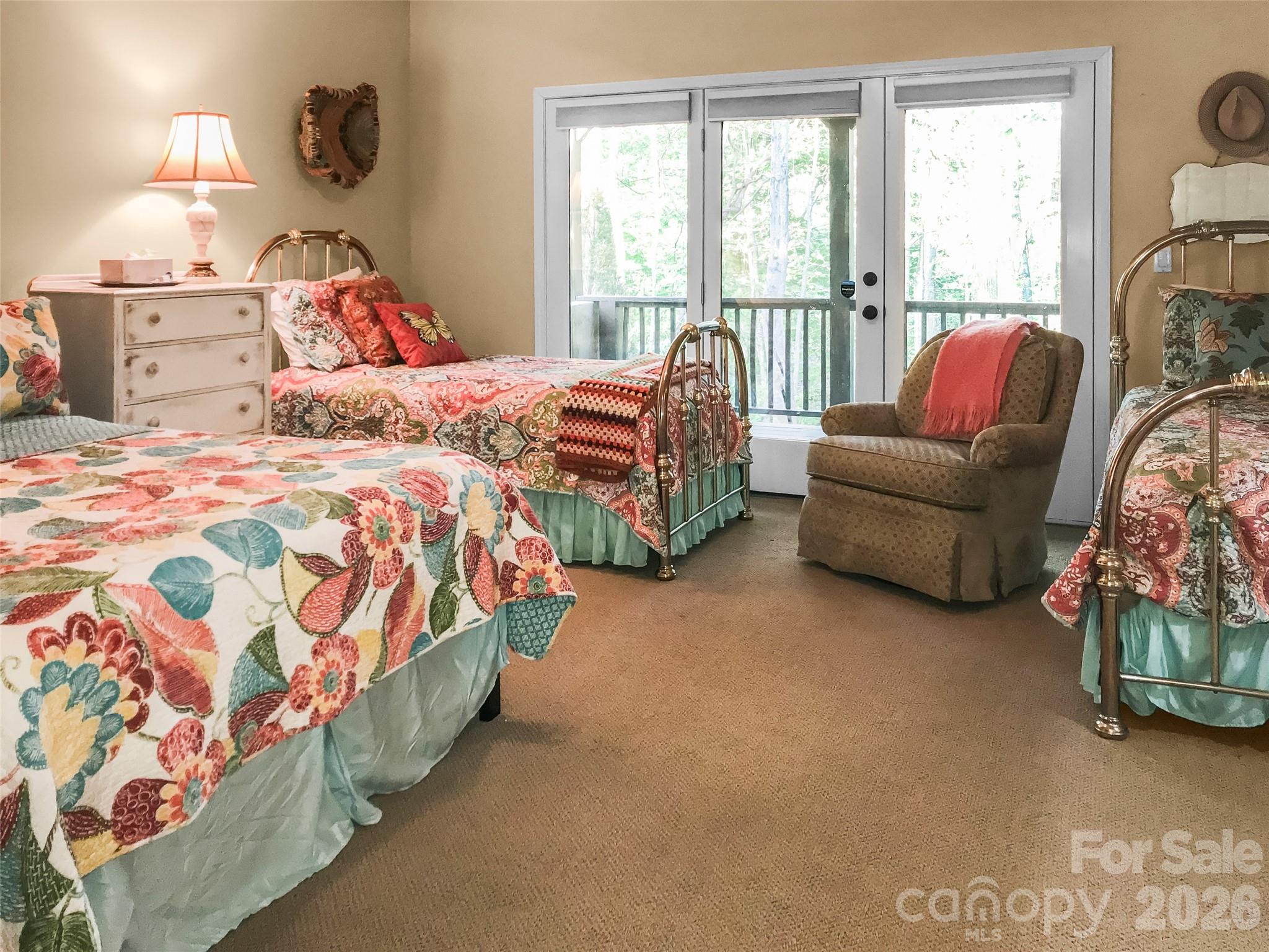 435 Stepping Stone Lane — Waynesville