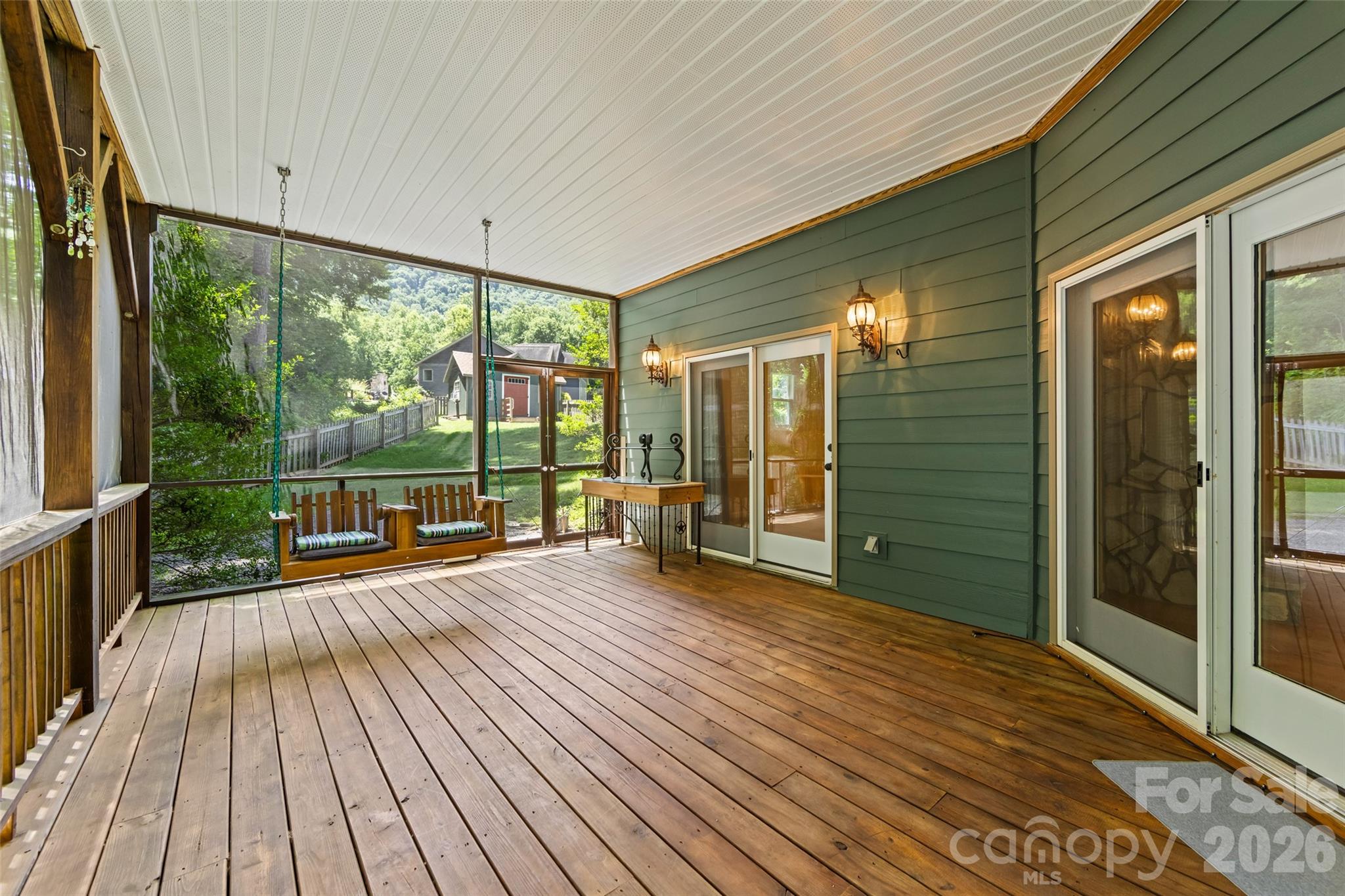 435 Stepping Stone Lane — Waynesville