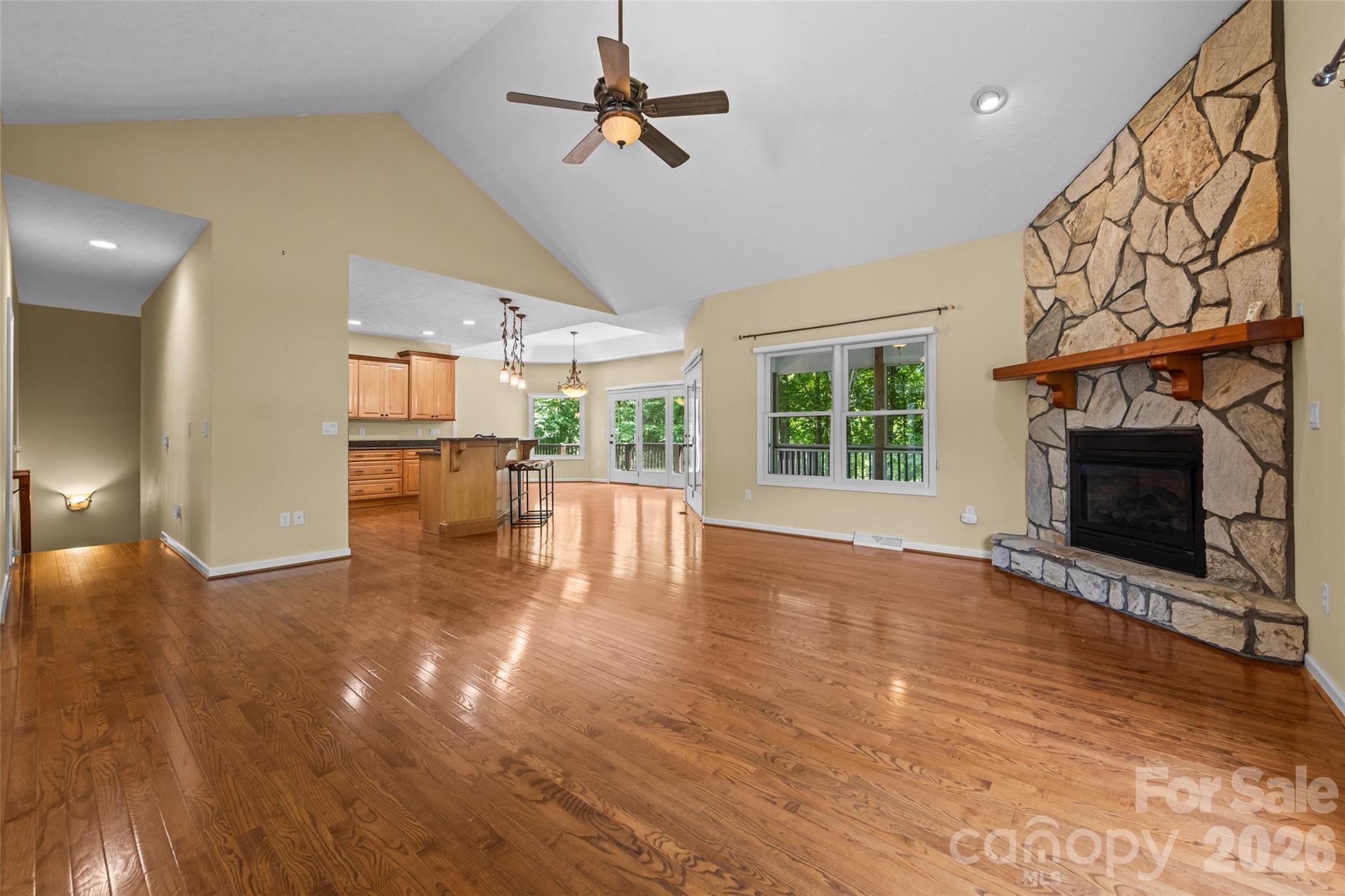 435 Stepping Stone Lane — Waynesville