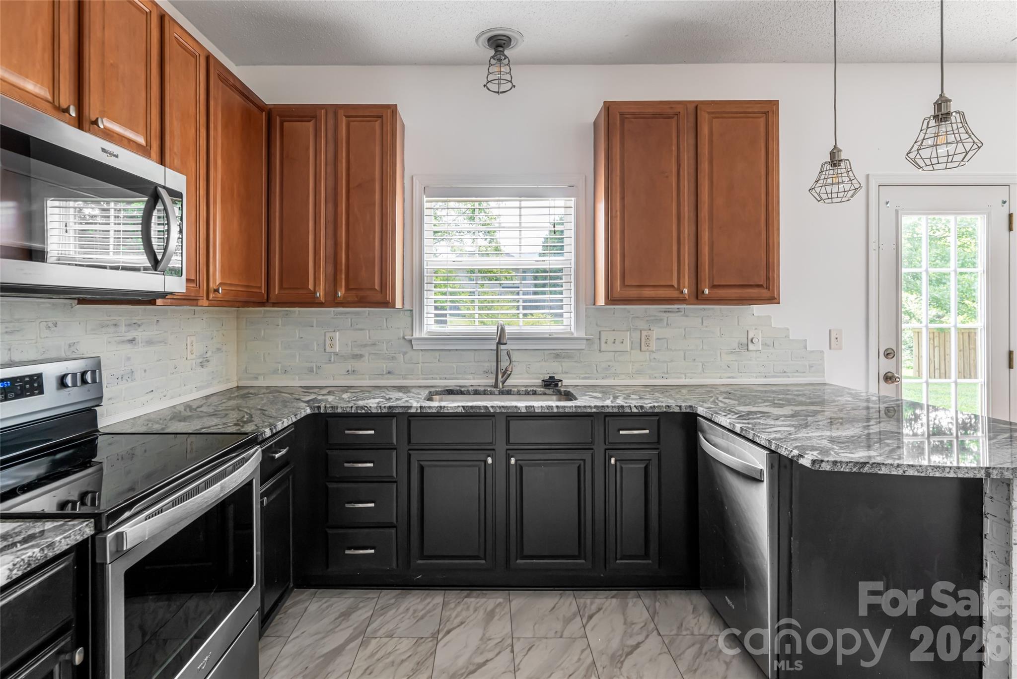 89 Woodfern Road — Fletcher