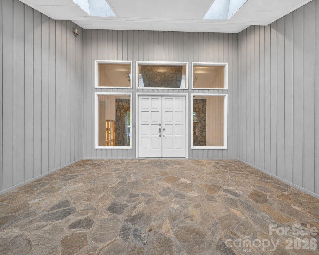 19330 Yachtman Drive — Cornelius