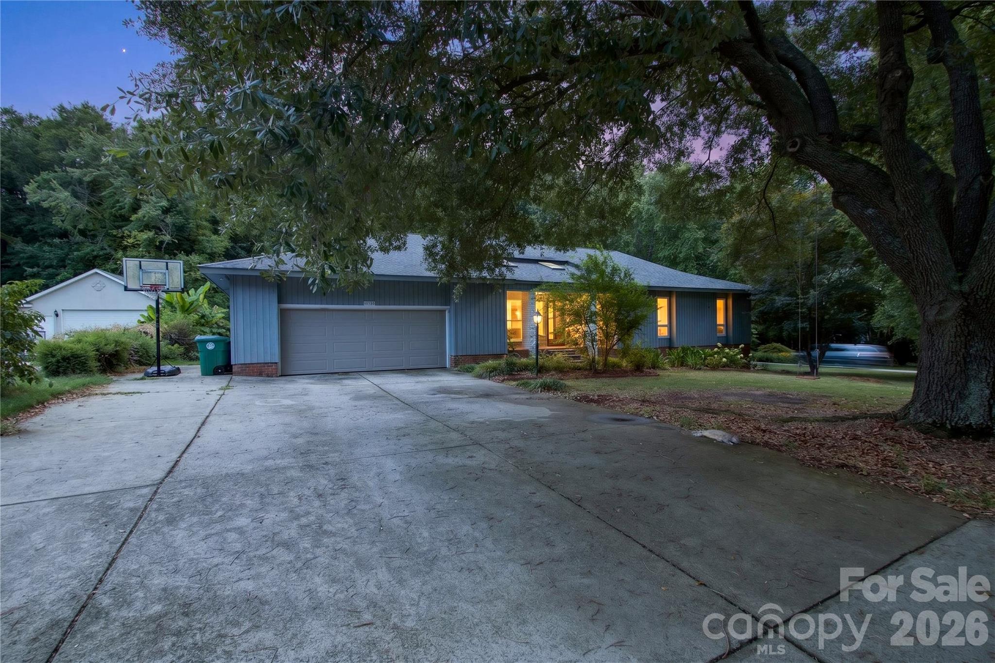 19330 Yachtman Drive — Cornelius