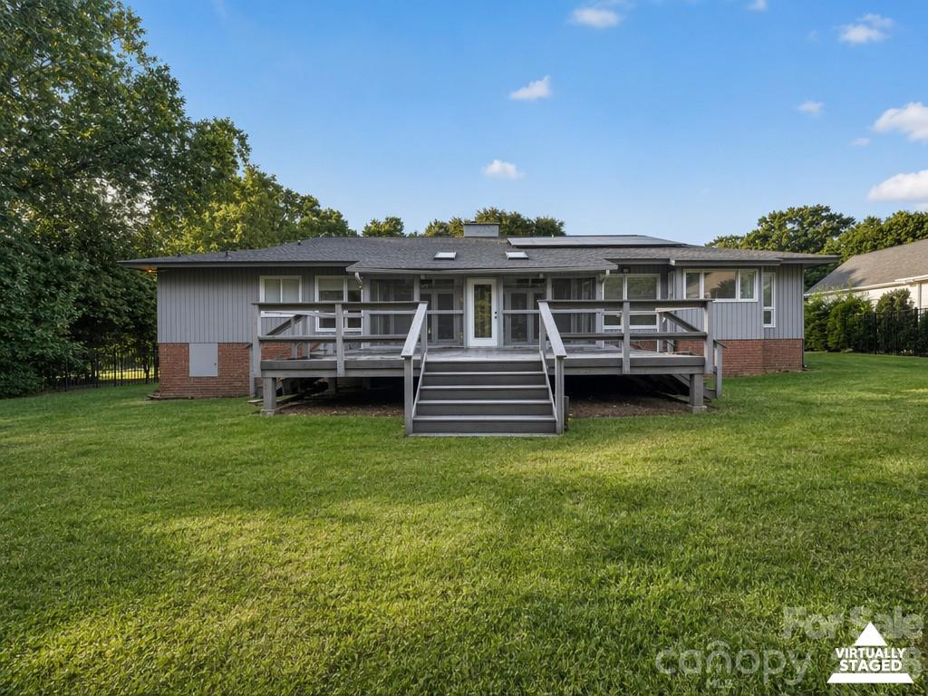 19330 Yachtman Drive — Cornelius