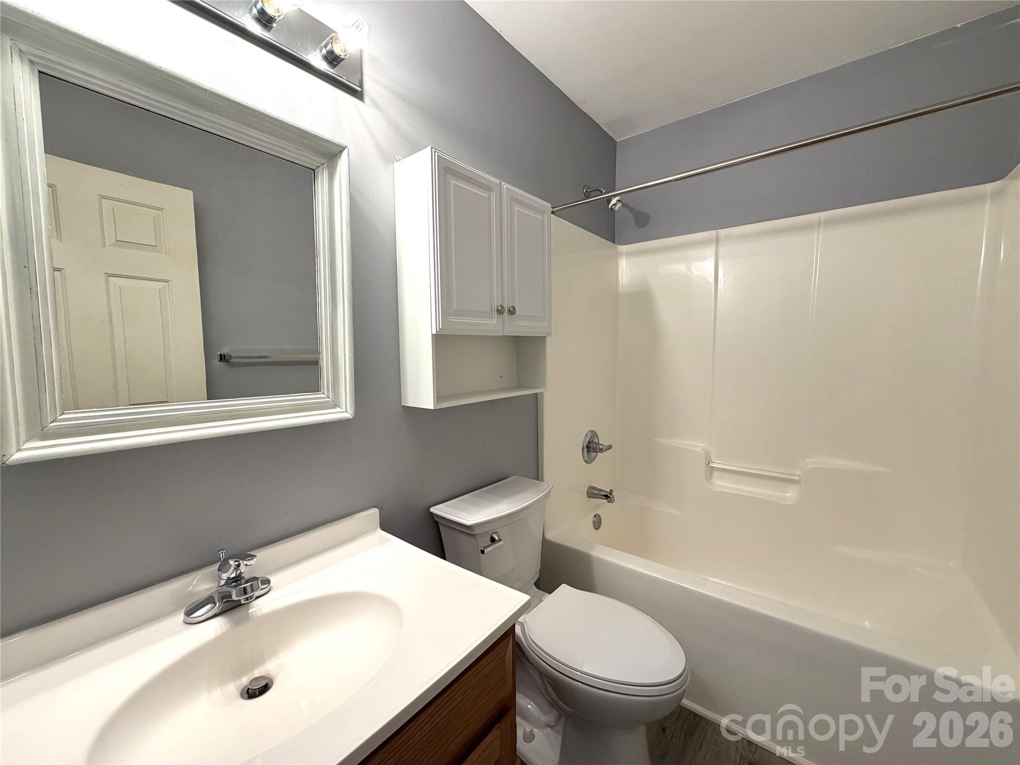 1027 Tabor Road — Olin