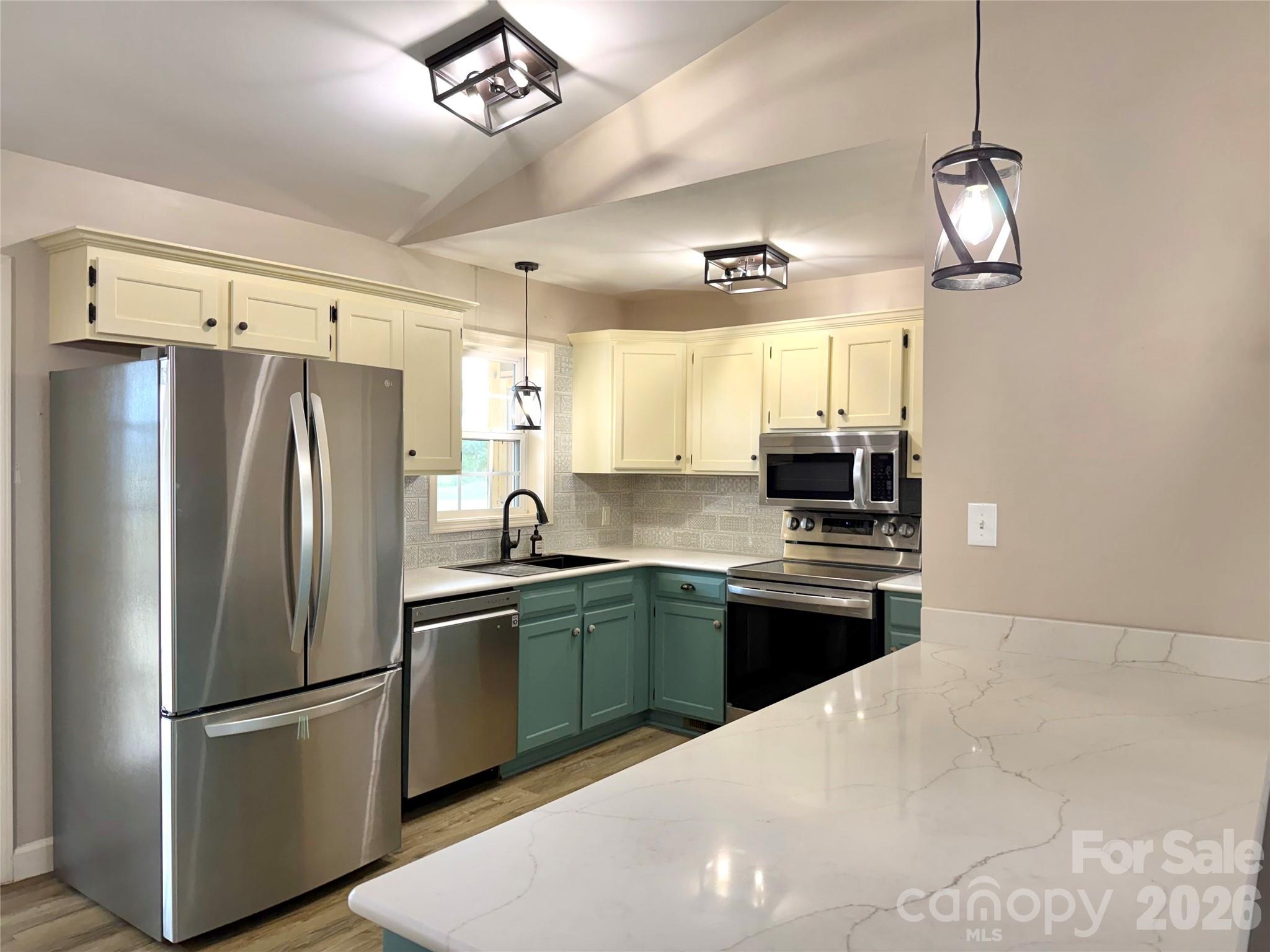 1027 Tabor Road — Olin