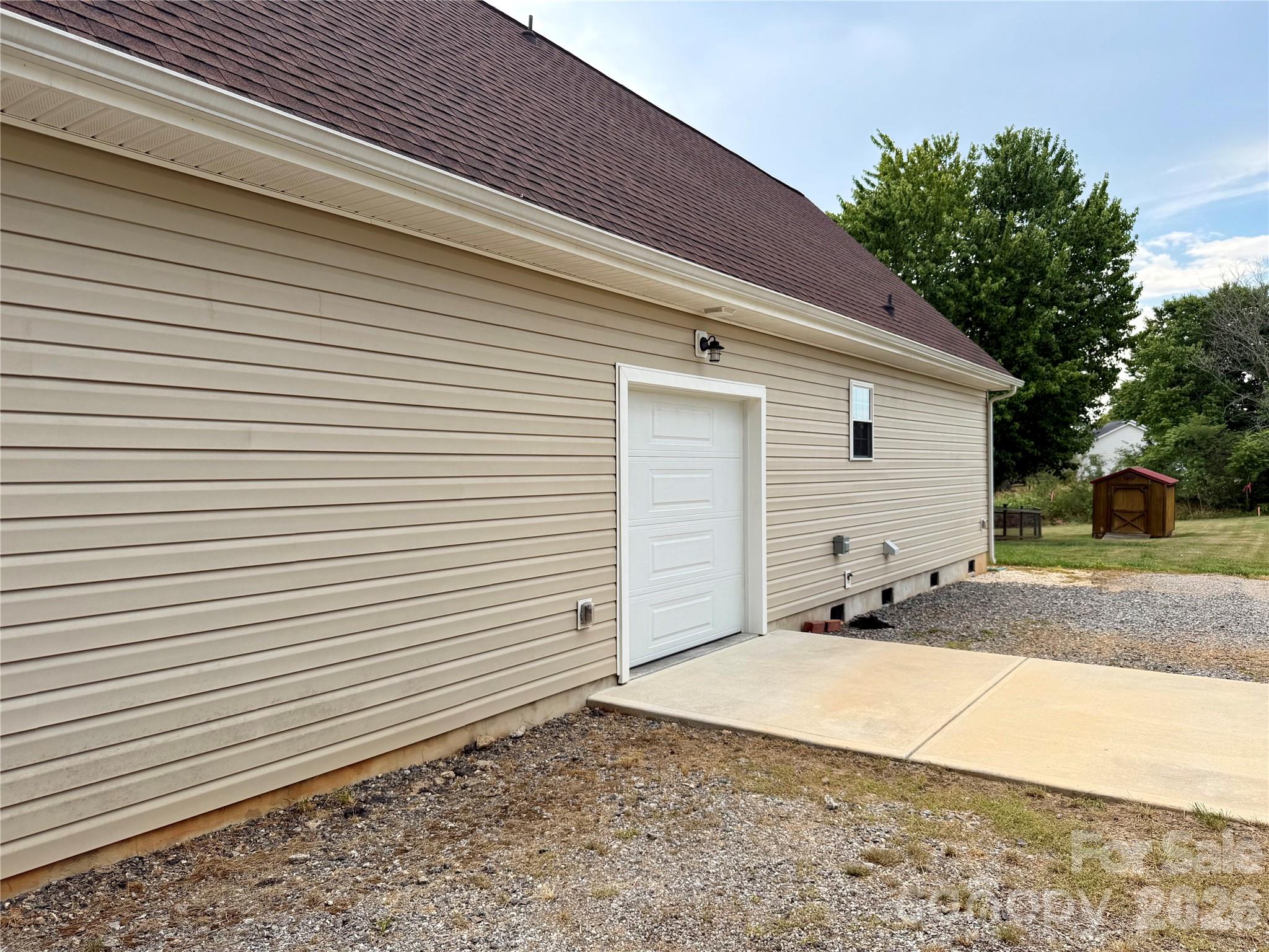 1027 Tabor Road — Olin