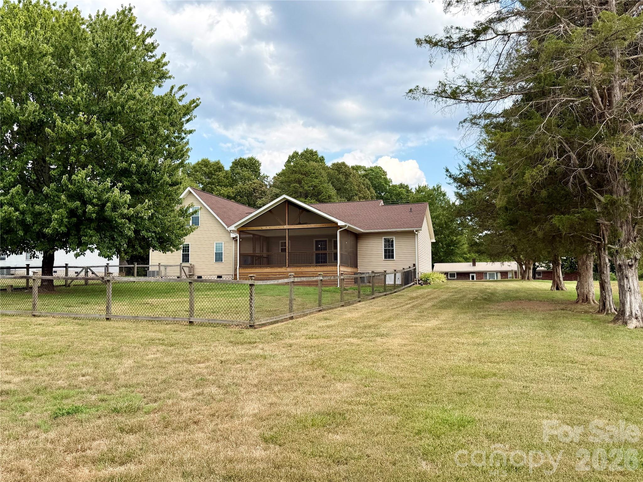 1027 Tabor Road — Olin