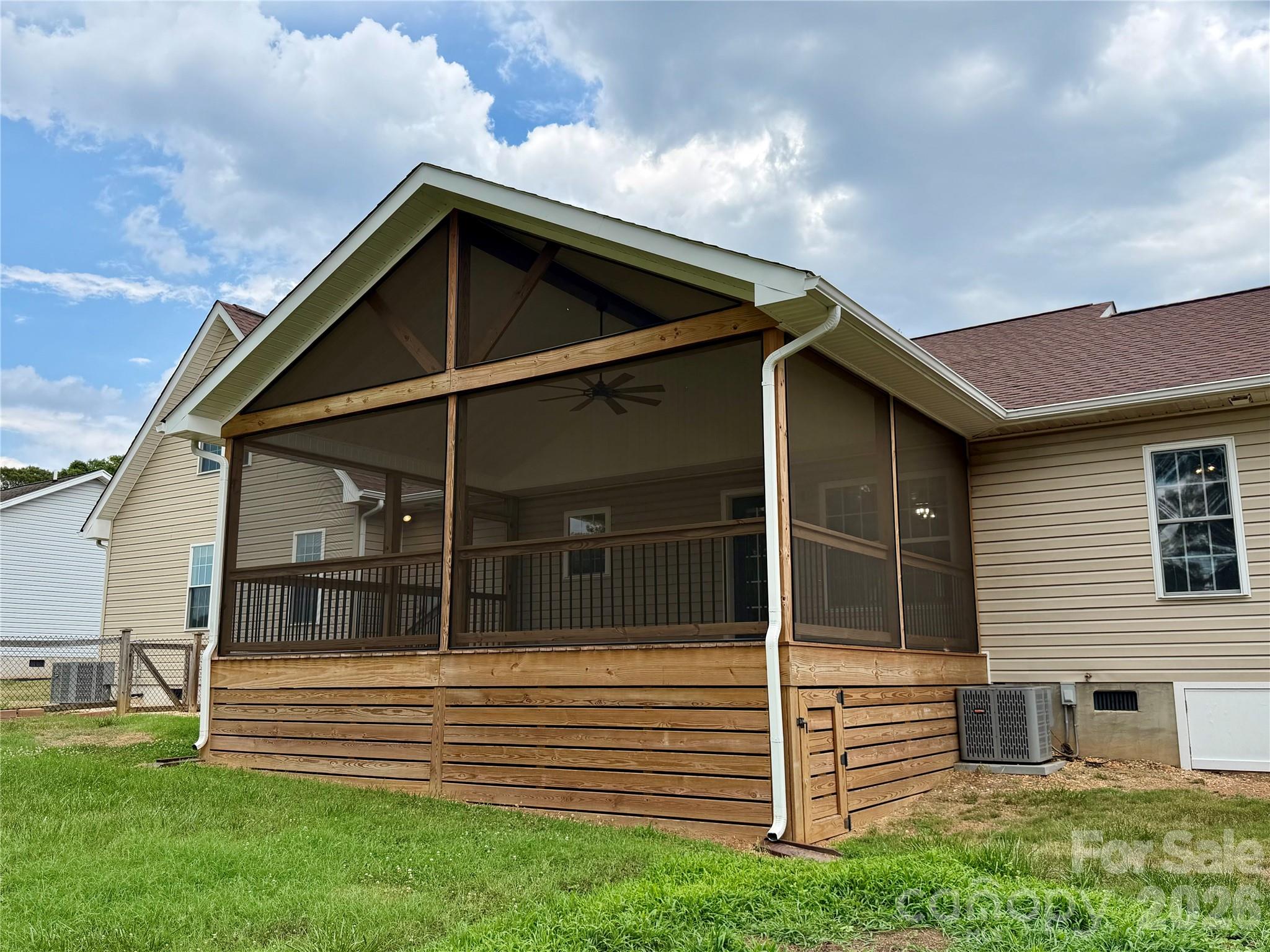 1027 Tabor Road — Olin