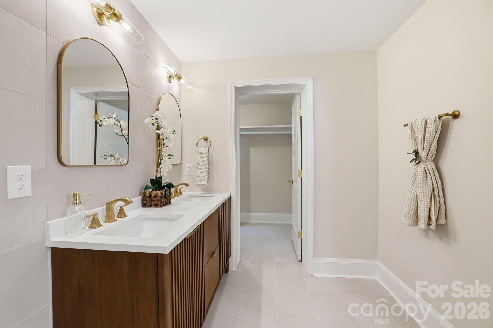5515 Doncaster Drive — Charlotte
