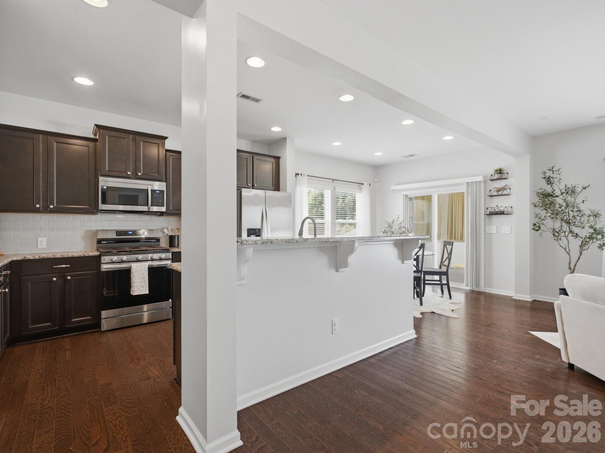 79382 Ridgehaven Road — Lancaster