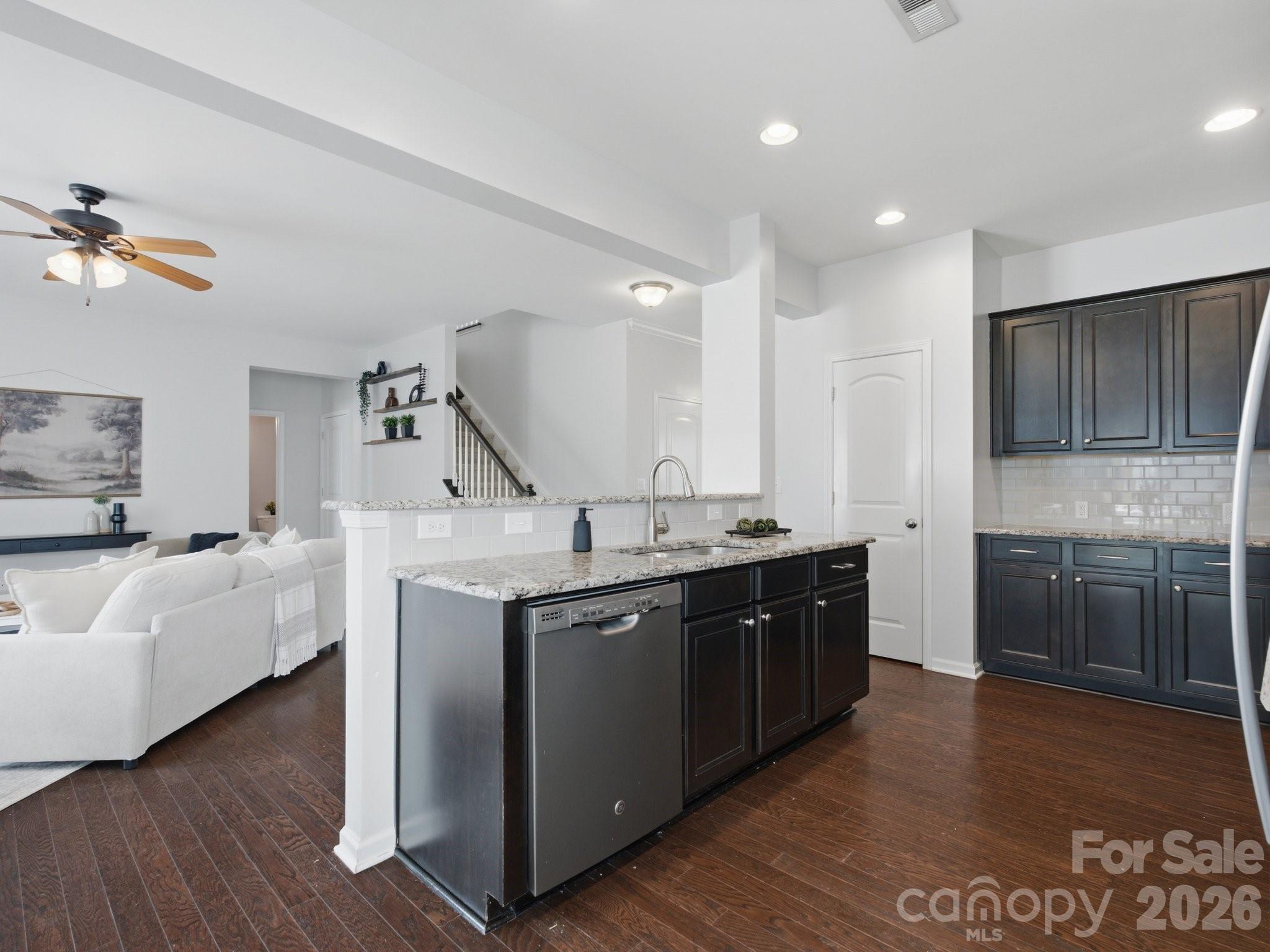 79382 Ridgehaven Road — Lancaster