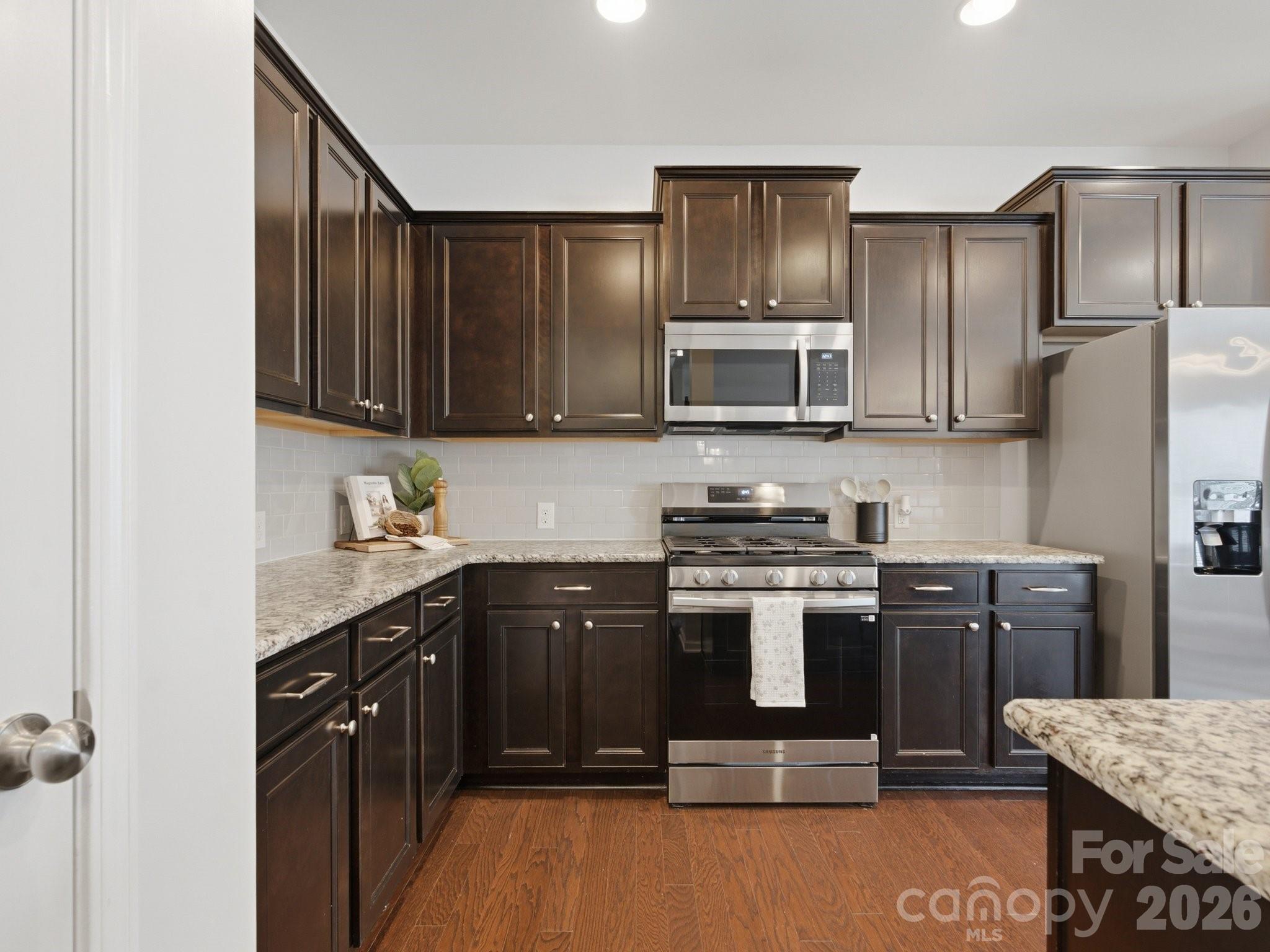 79382 Ridgehaven Road — Lancaster