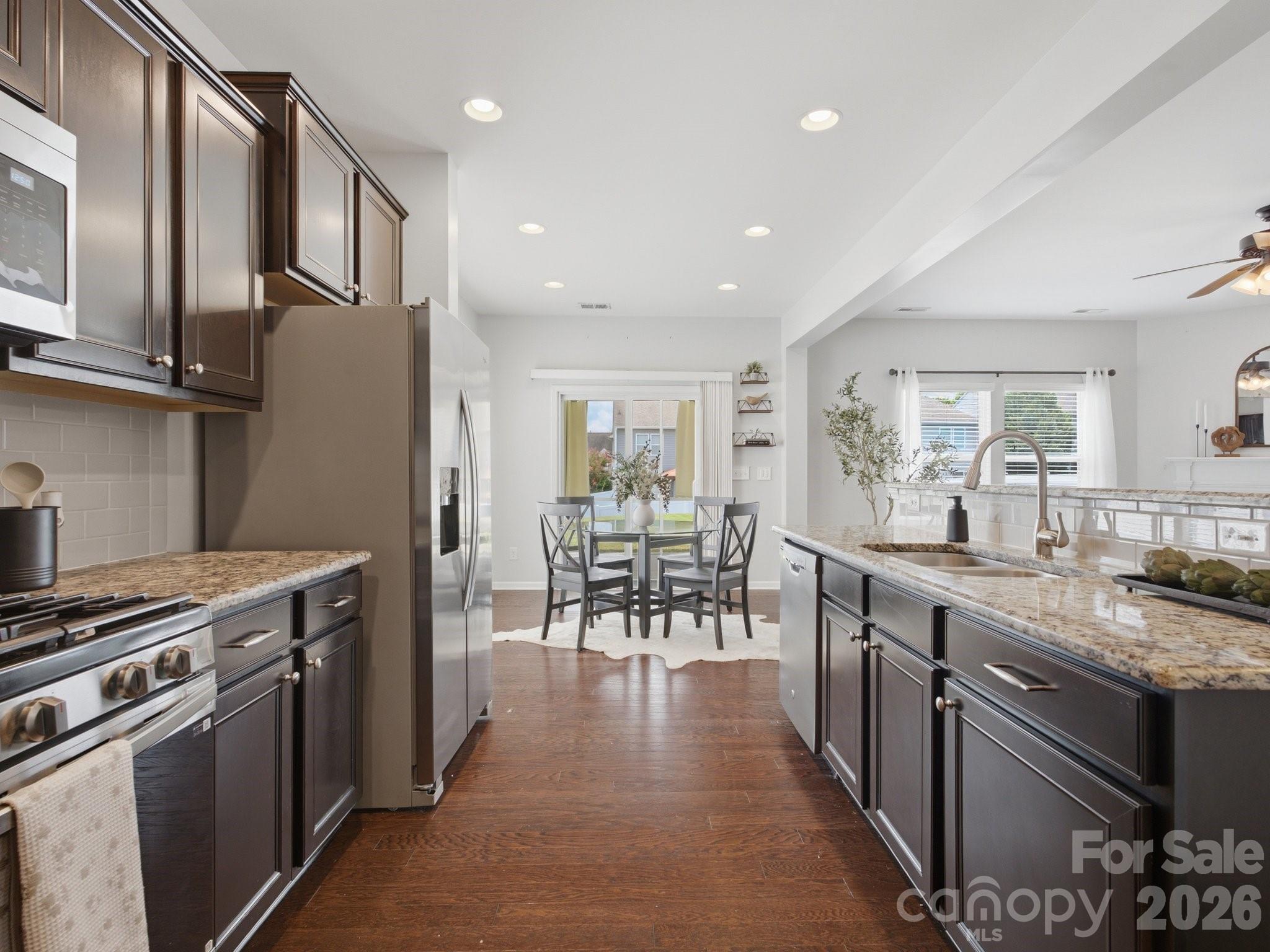 79382 Ridgehaven Road — Lancaster