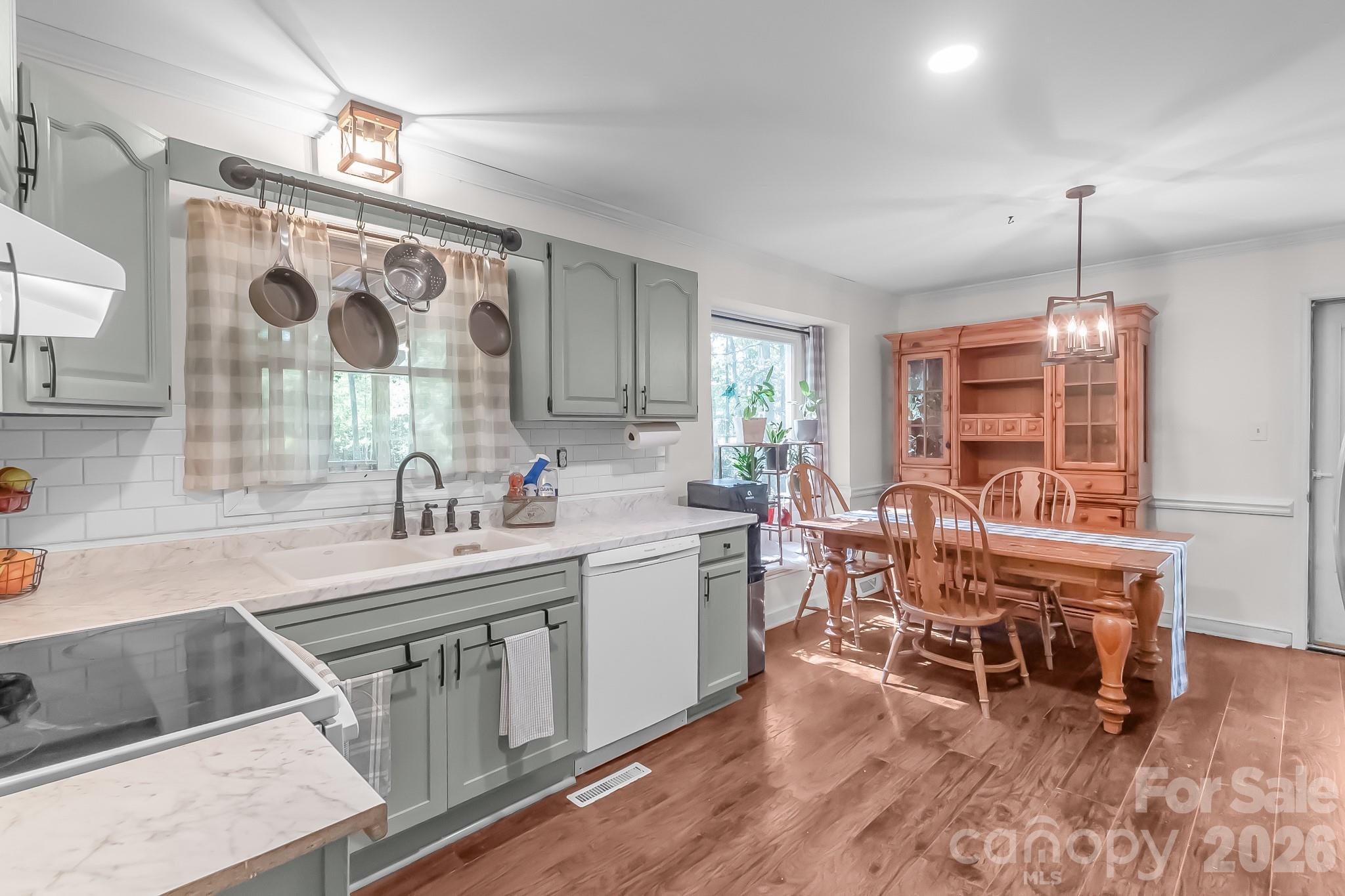 3623 Wonderland Drive — Matthews
