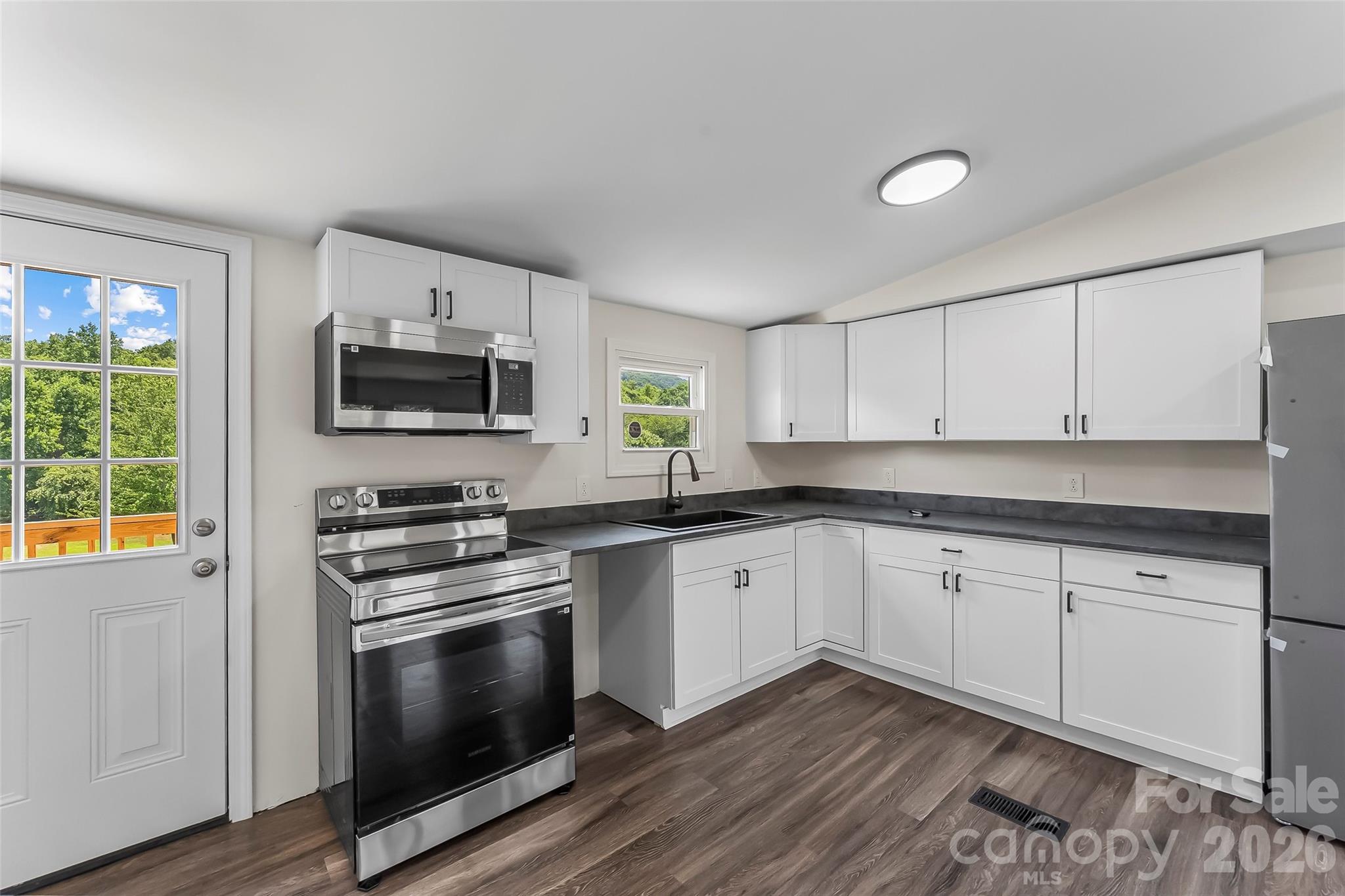 7439 US 64 Highway — Morganton
