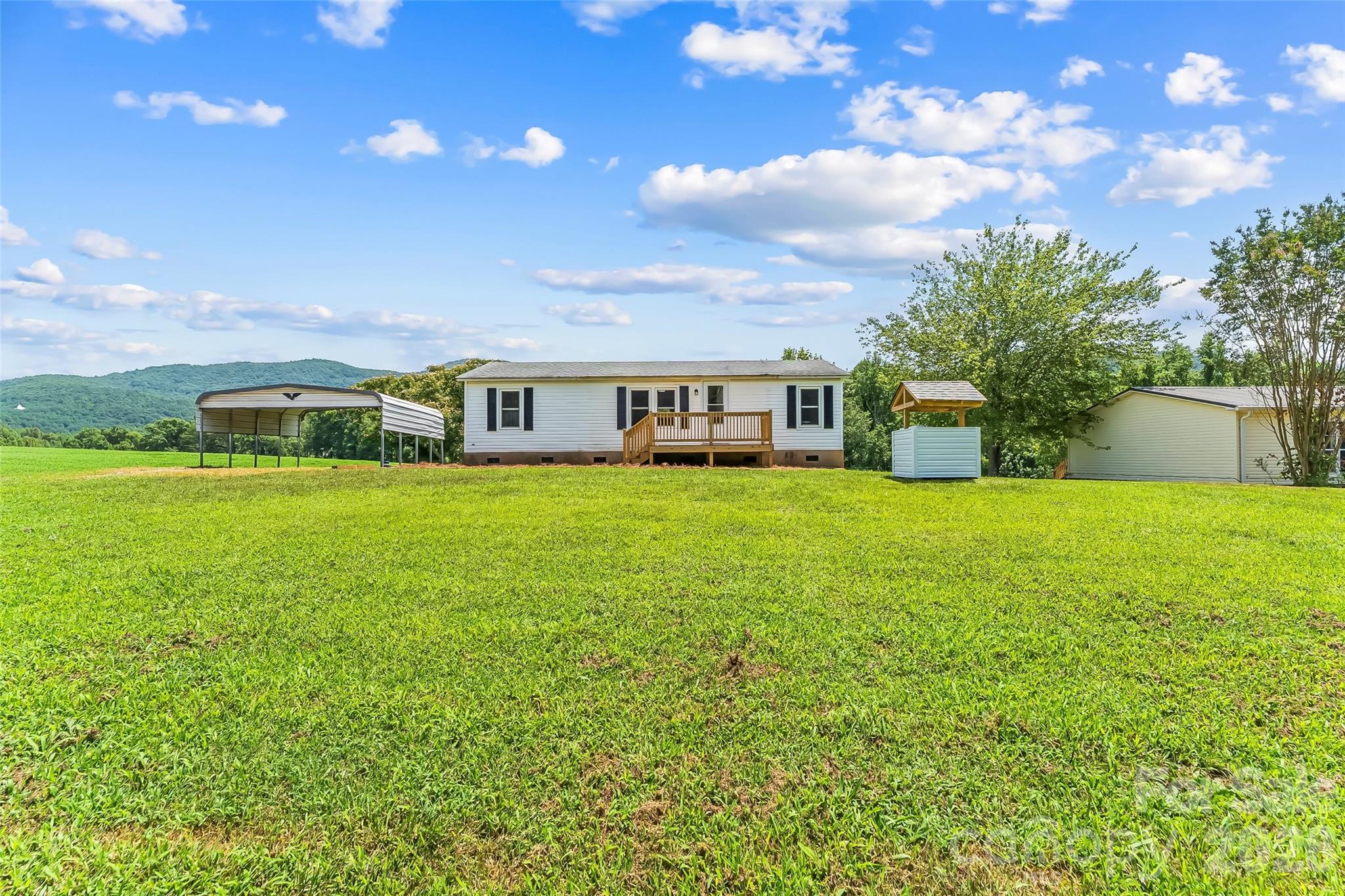 7439 US 64 Highway — Morganton