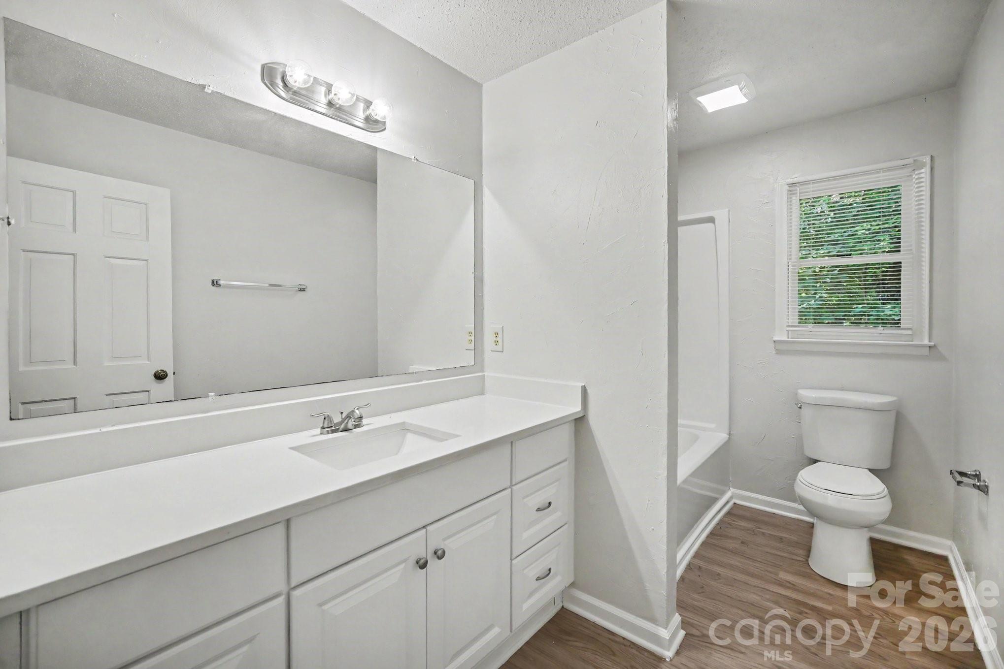 304 Julia Drive — Lincolnton