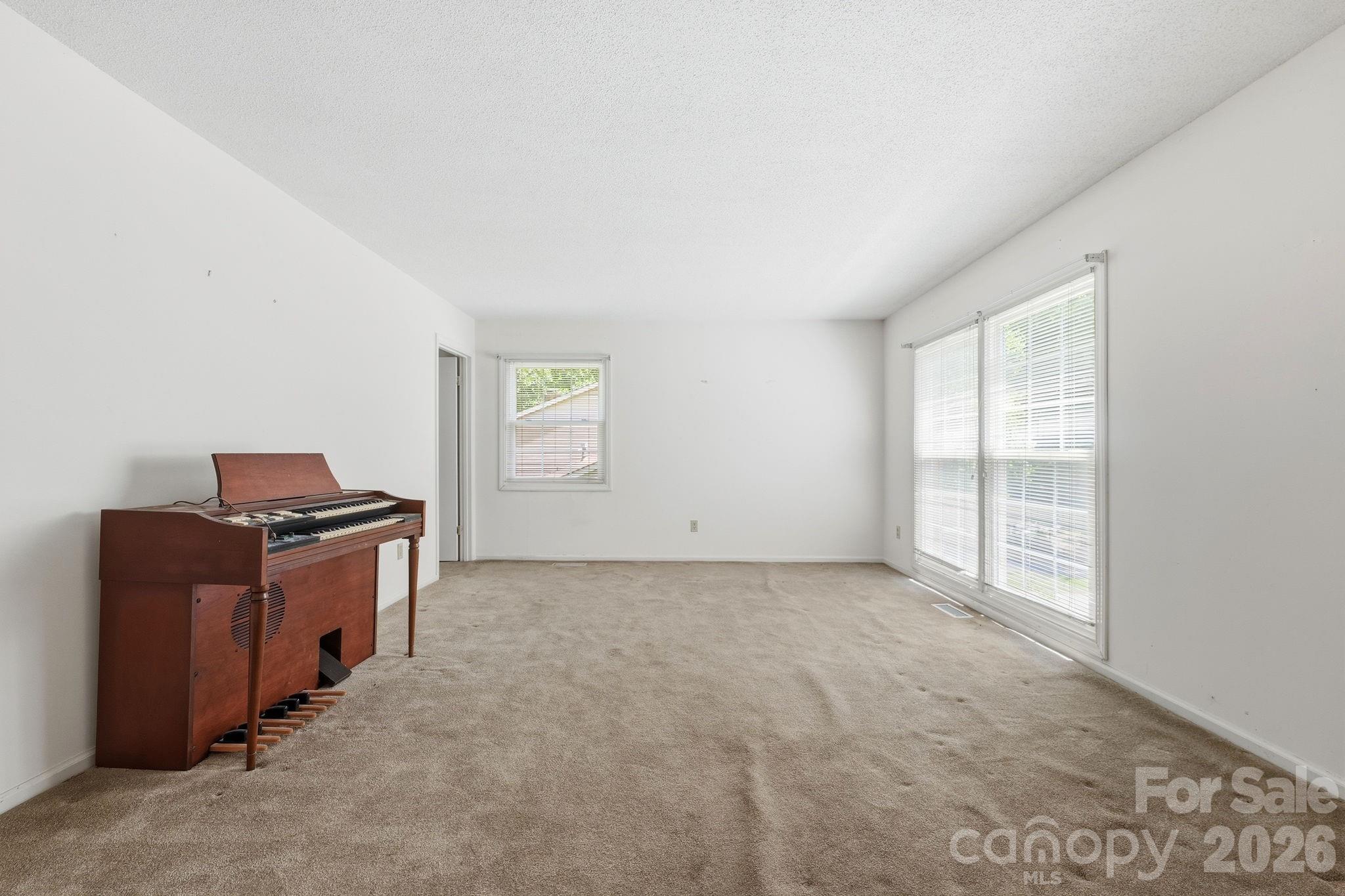 994 Tamworth Road — Asheboro