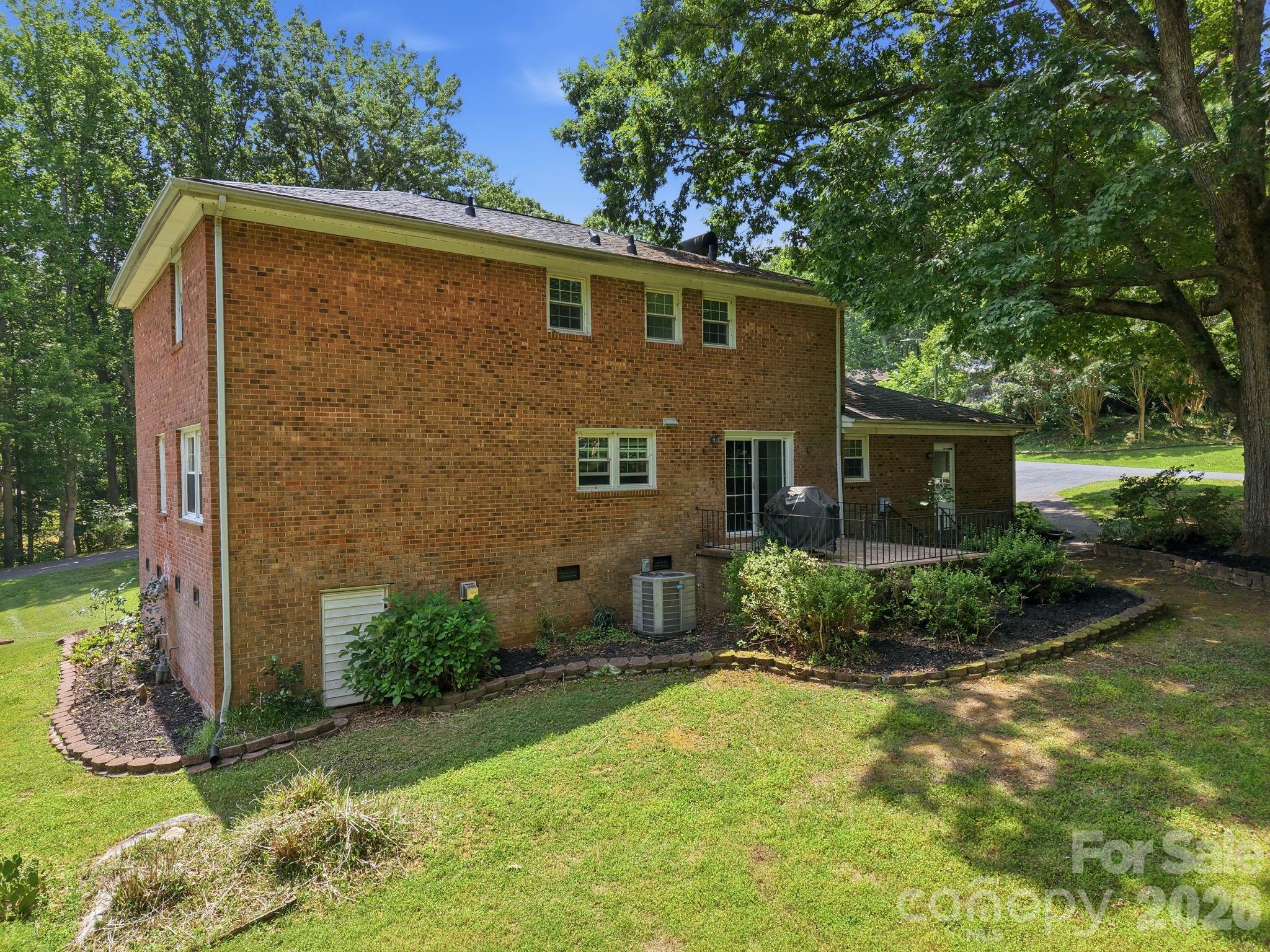 994 Tamworth Road — Asheboro