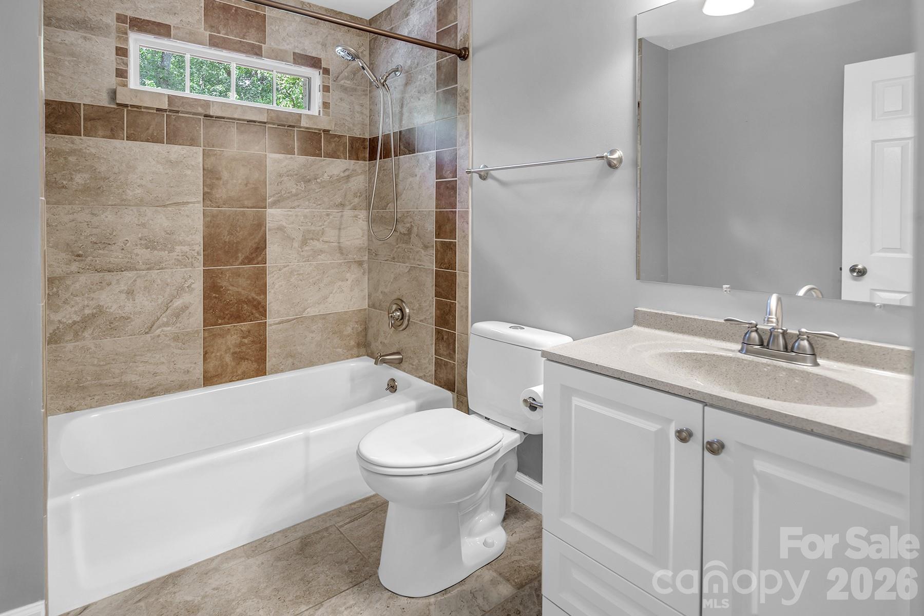 7318 Easen Court — Charlotte