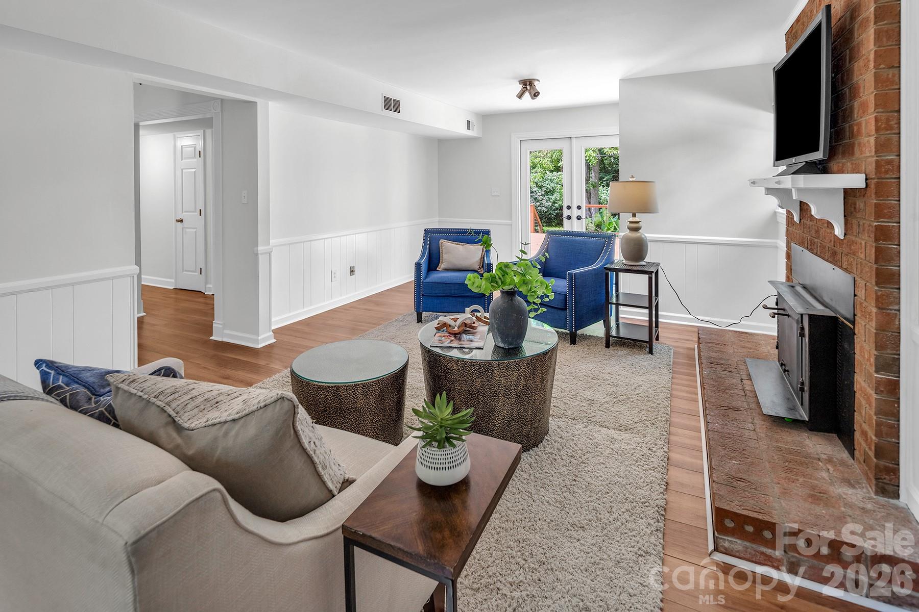 7318 Easen Court — Charlotte
