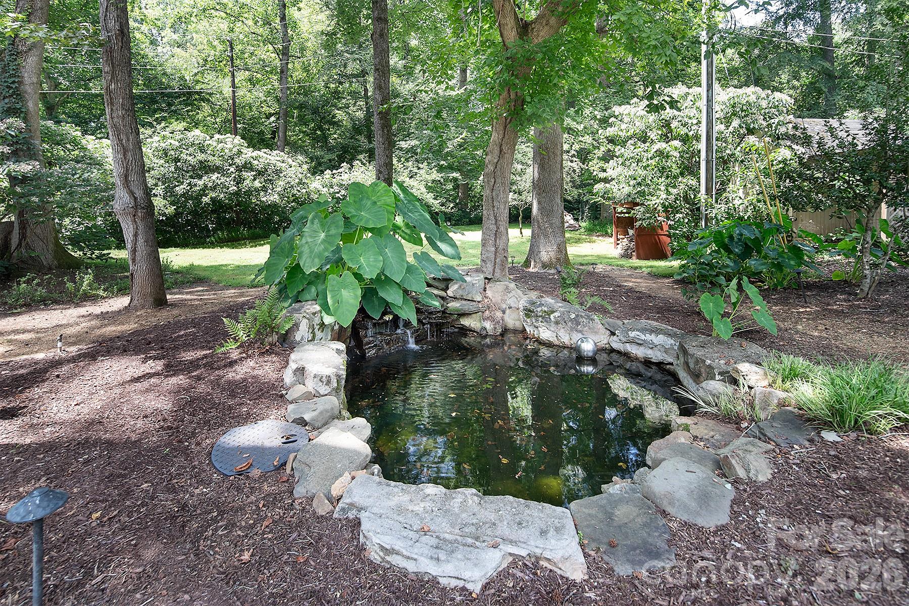 7318 Easen Court — Charlotte