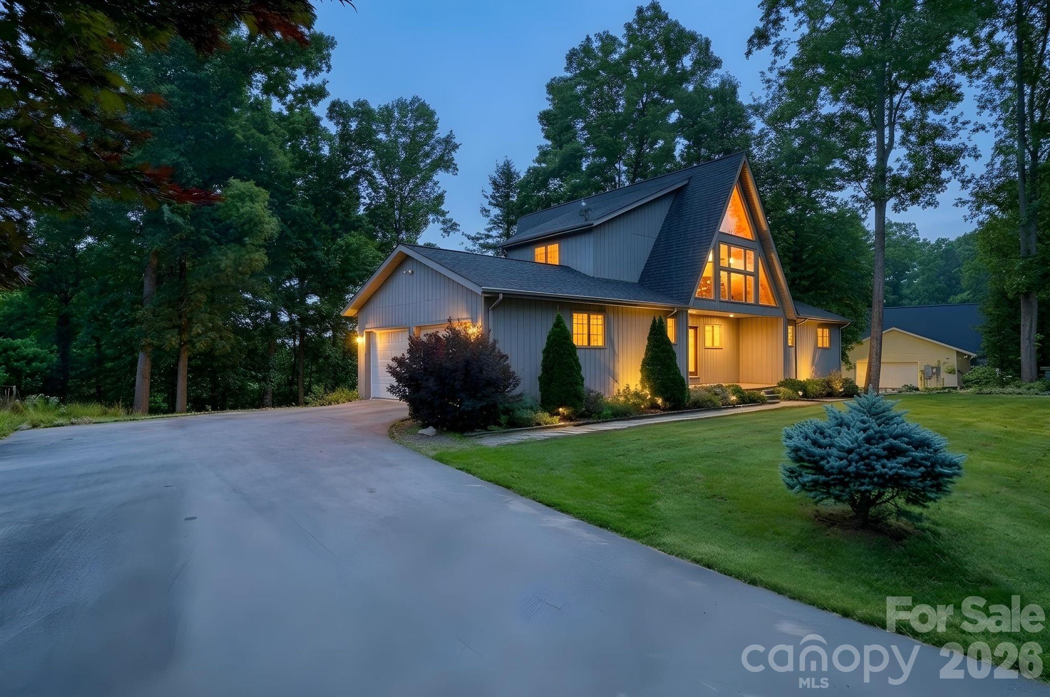 198 Hickory Hill Circle — Spruce Pine