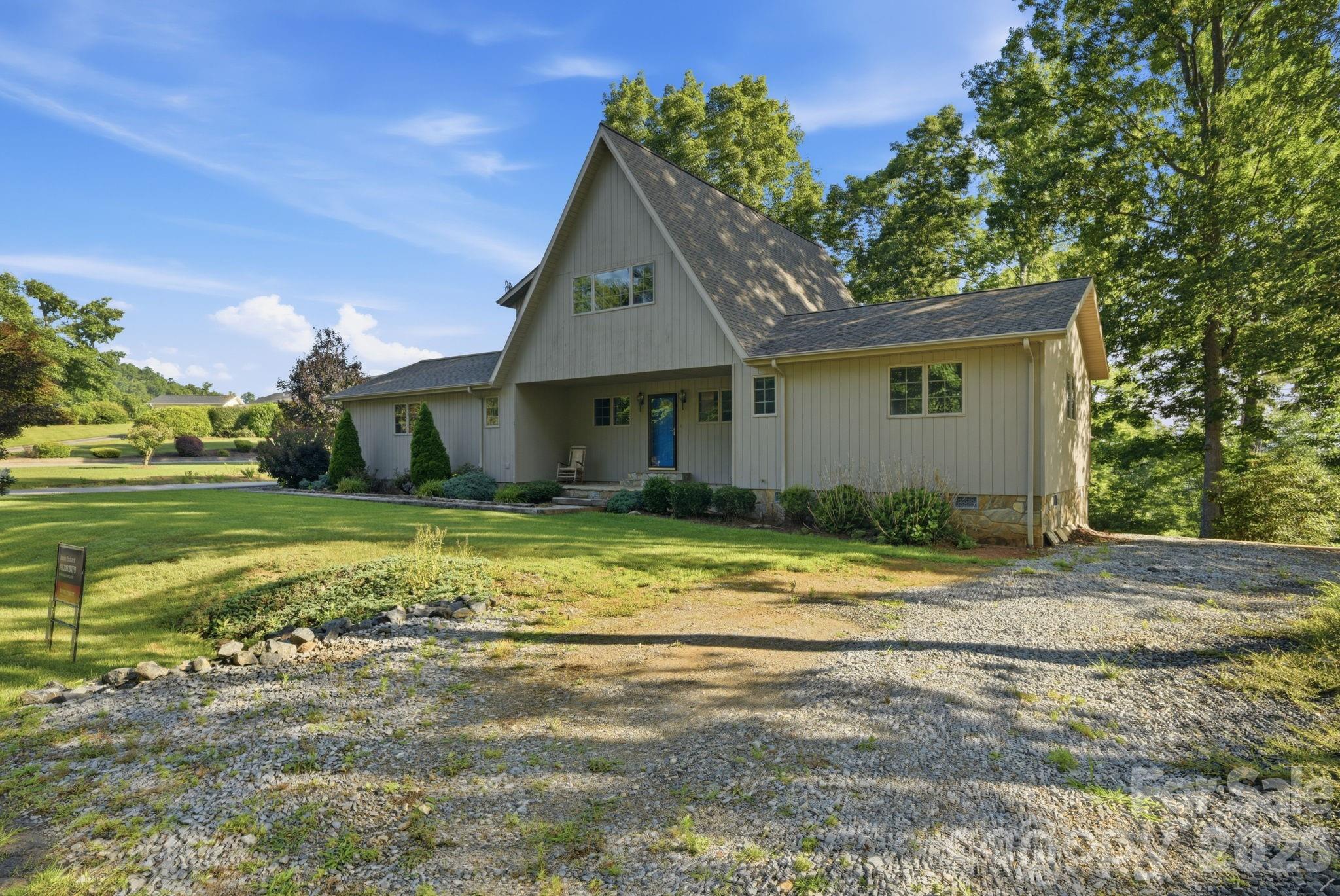 198 Hickory Hill Circle — Spruce Pine