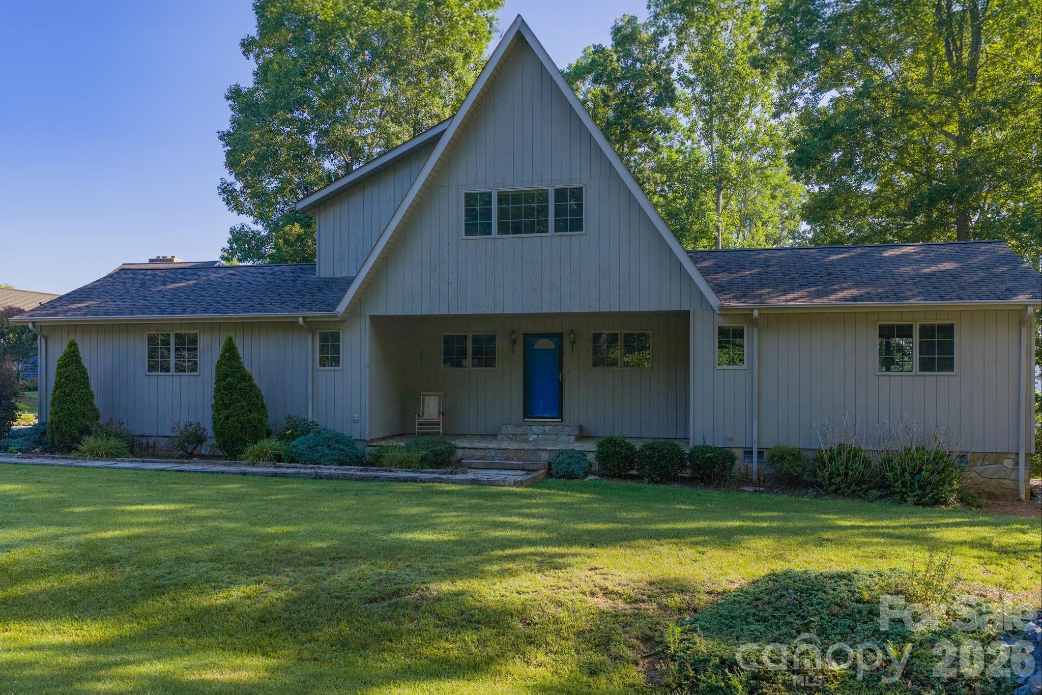 198 Hickory Hill Circle — Spruce Pine