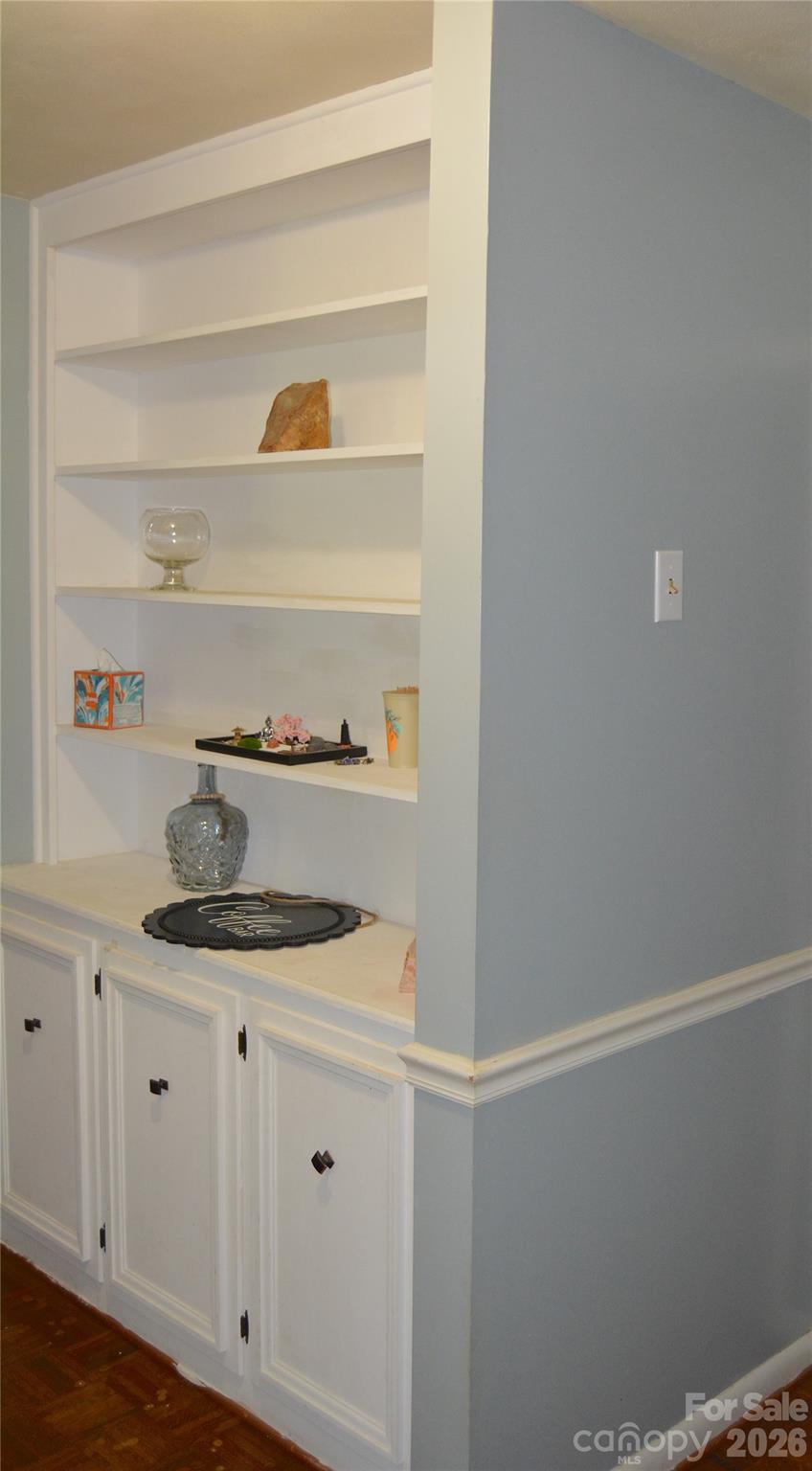 467 Forest Lake Road — Forest City