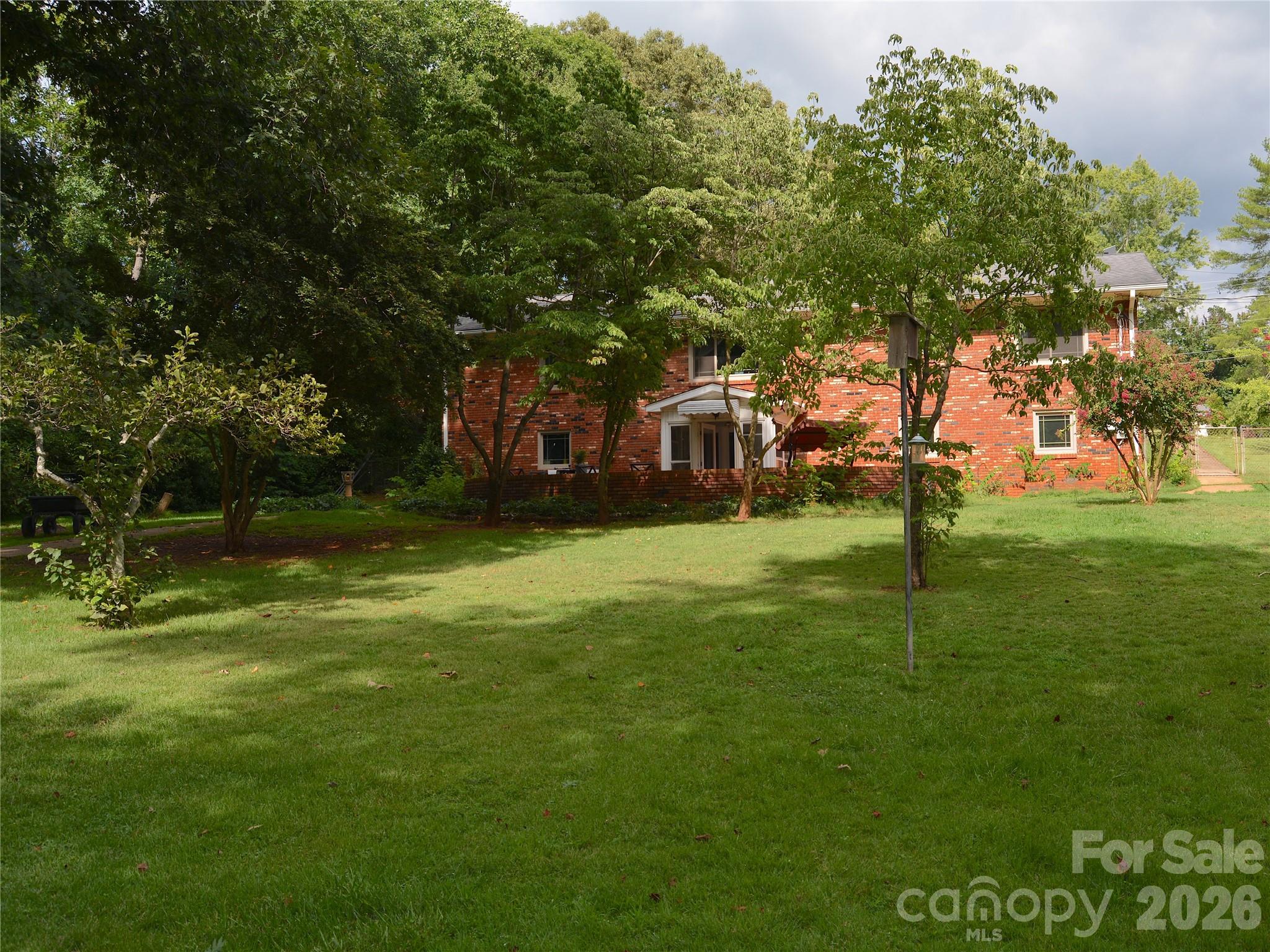 467 Forest Lake Road — Forest City
