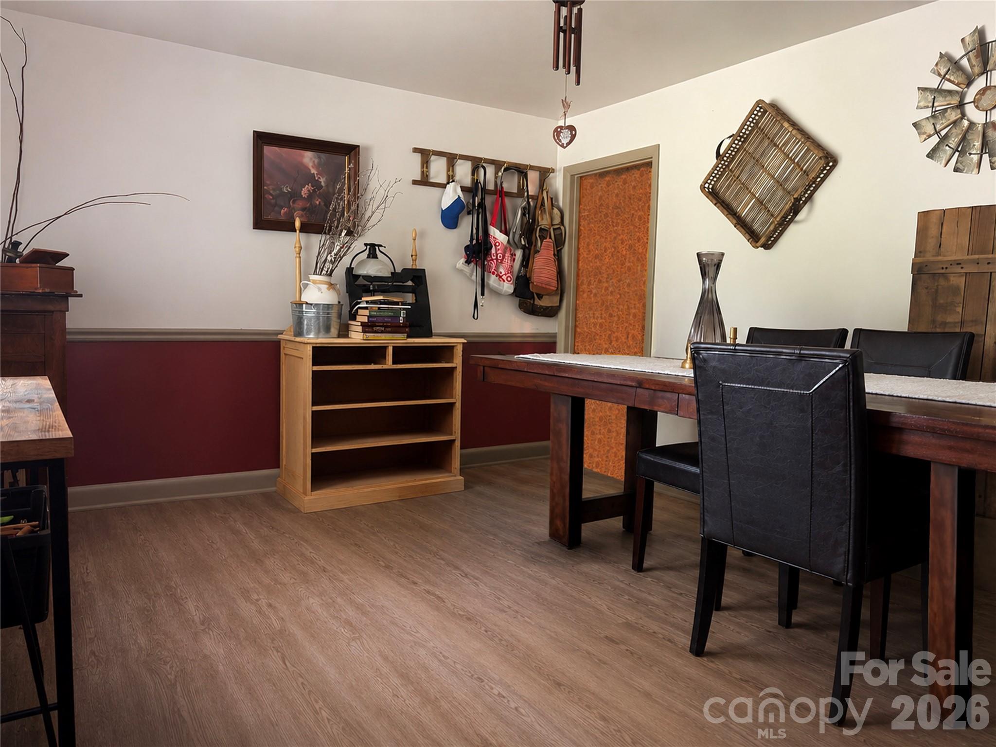467 Forest Lake Road — Forest City