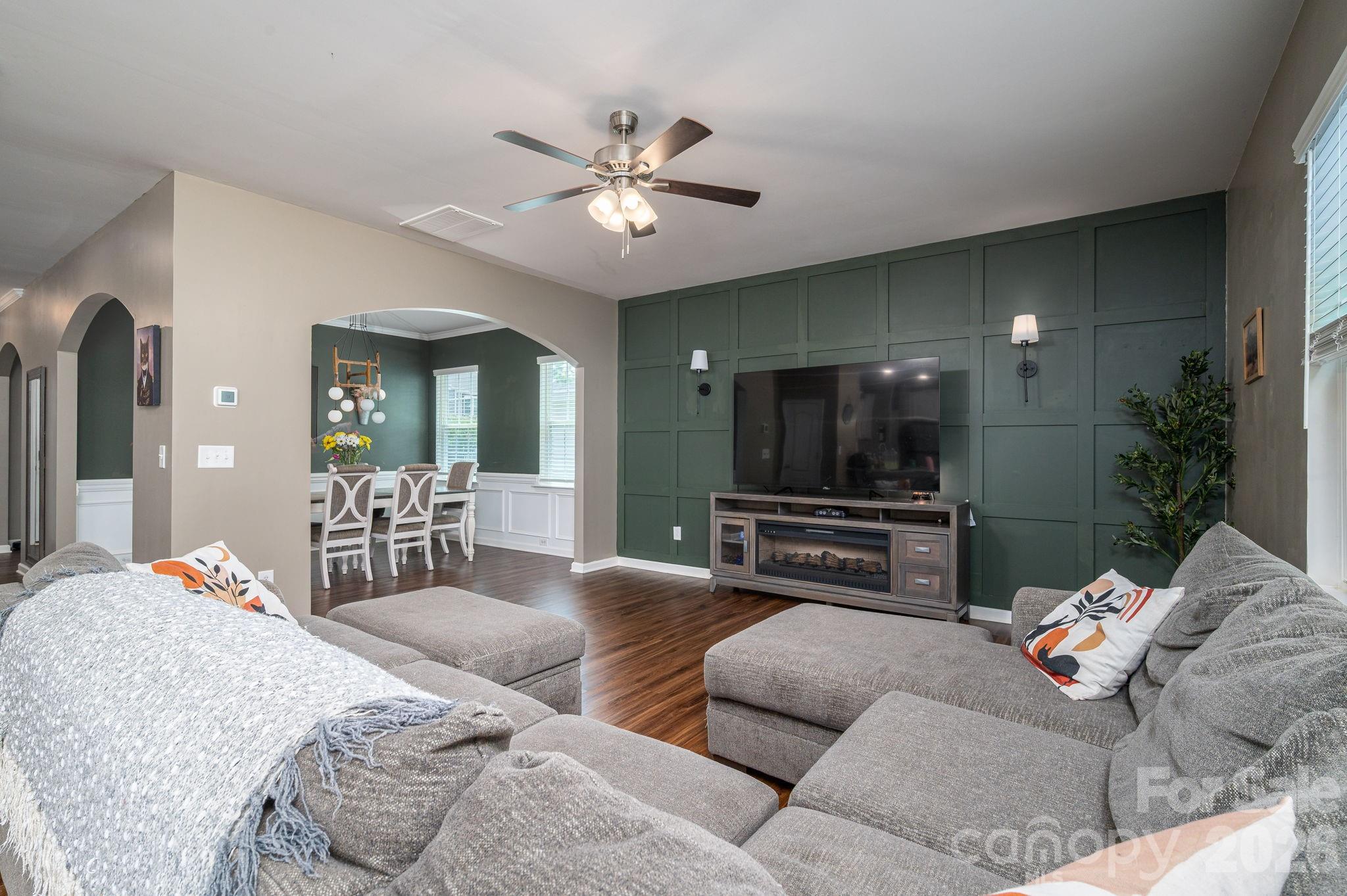 2643 Swamp Chestnut Oak Drive — Gastonia