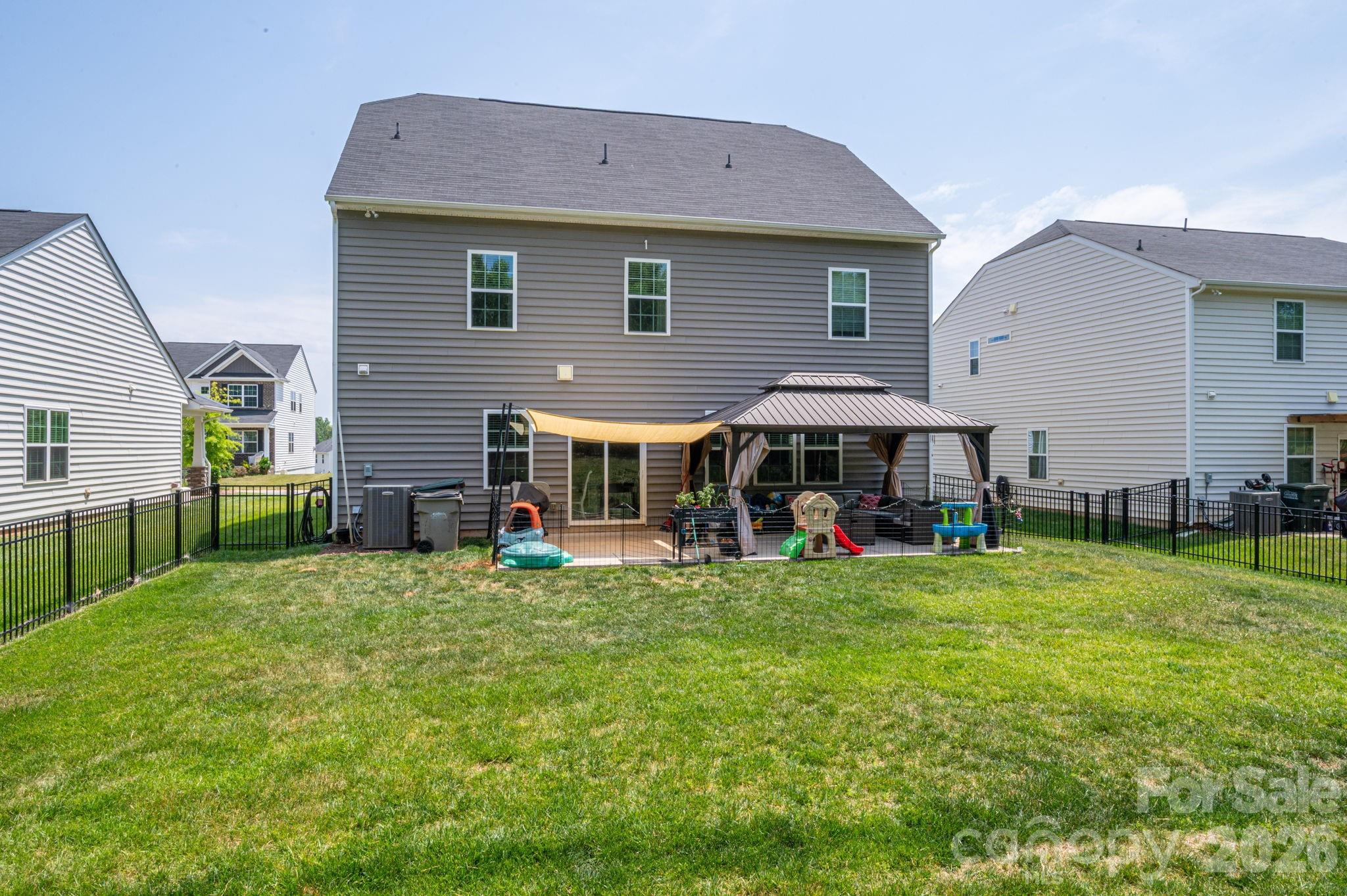 2643 Swamp Chestnut Oak Drive — Gastonia