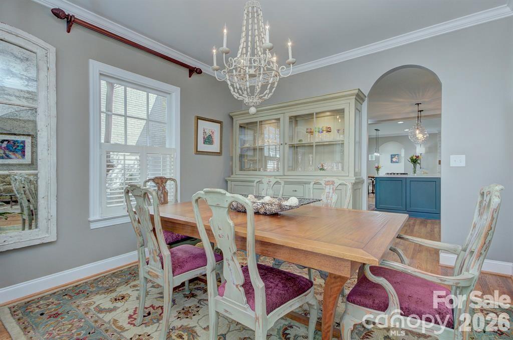 1825 Lombardy Circle — Charlotte