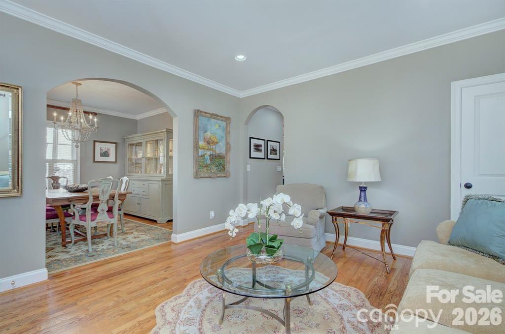 1825 Lombardy Circle — Charlotte