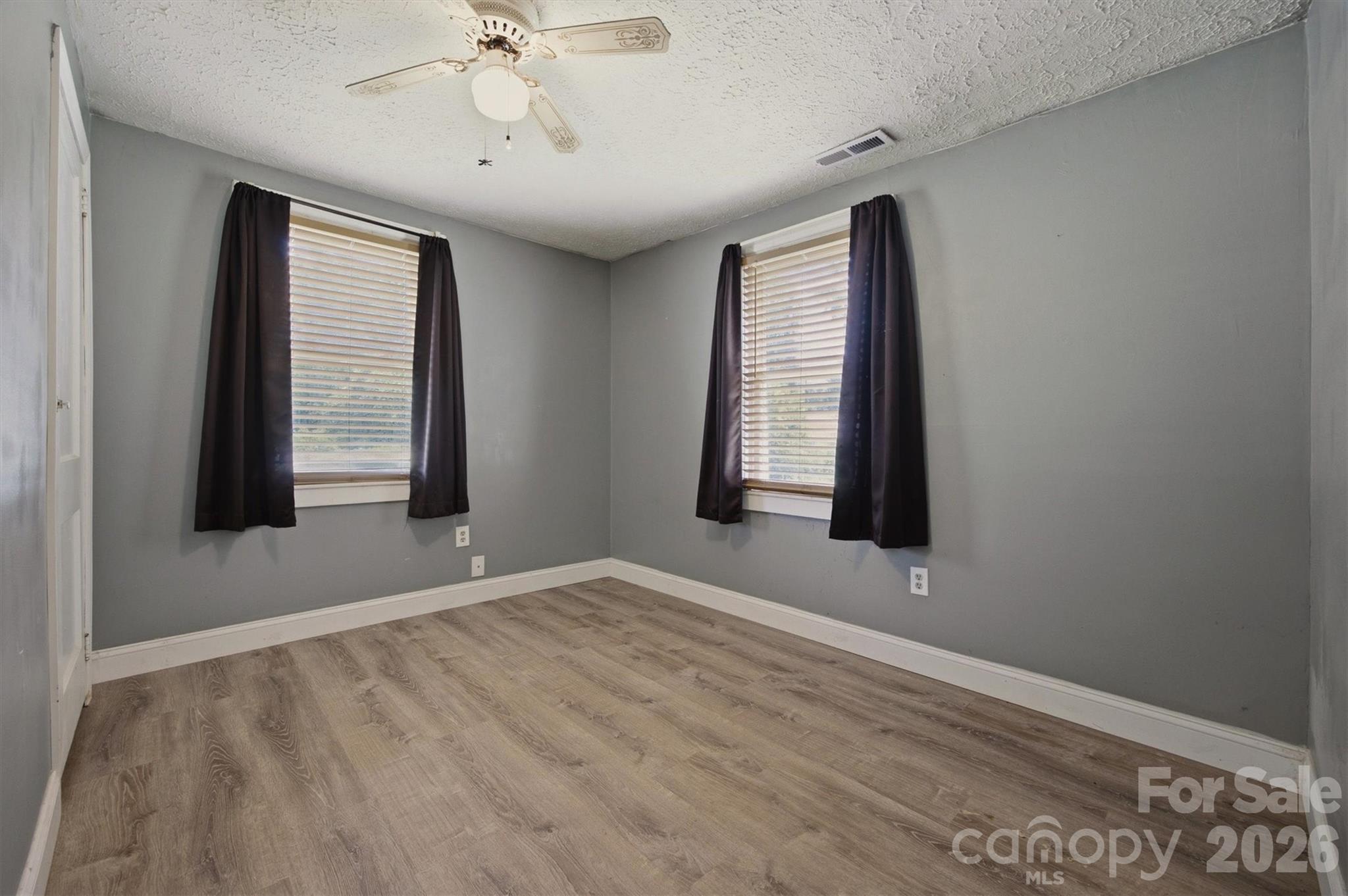 43 N Highland Avenue — Granite Falls
